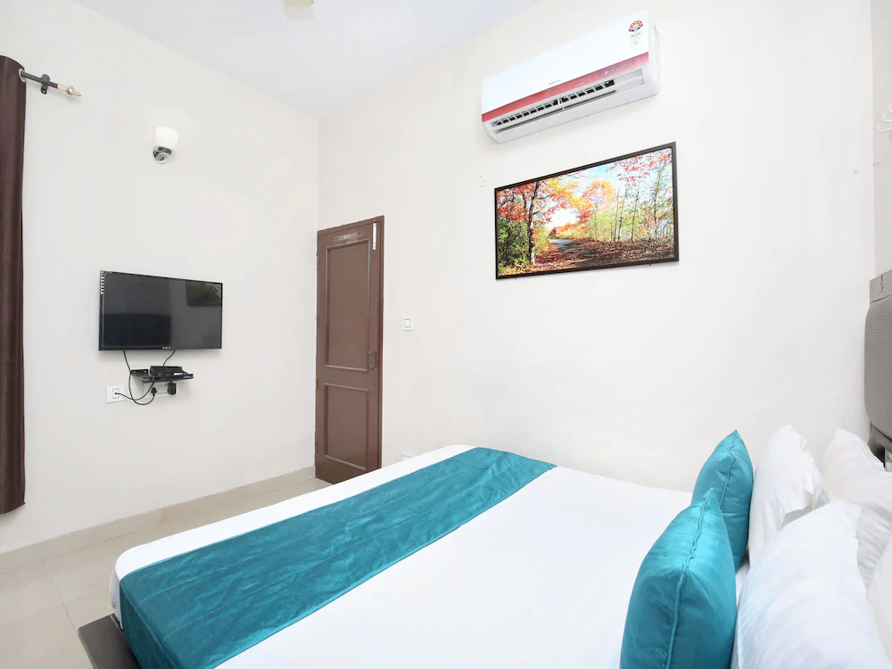 Hotel Rooftop By OYO Rooms