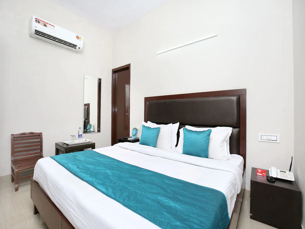 Hotel Rooftop By OYO Rooms