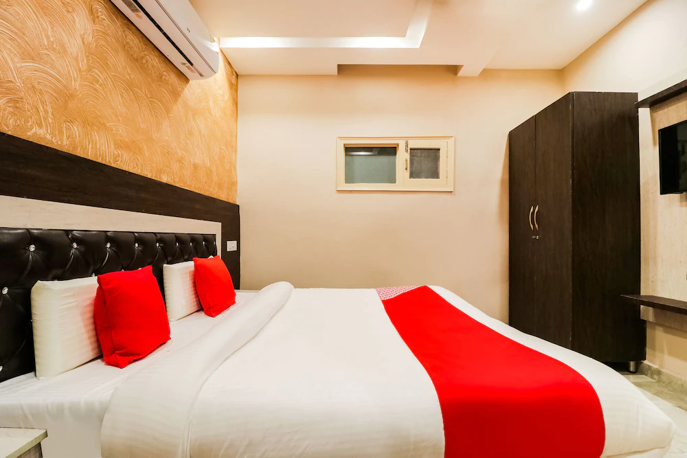 Hotel Z by OYO Rooms