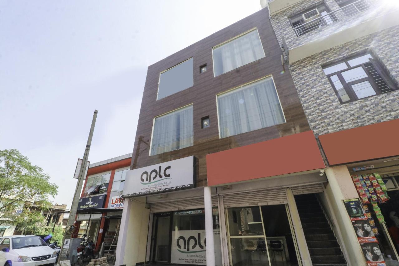 Ss Crown by OYO Rooms