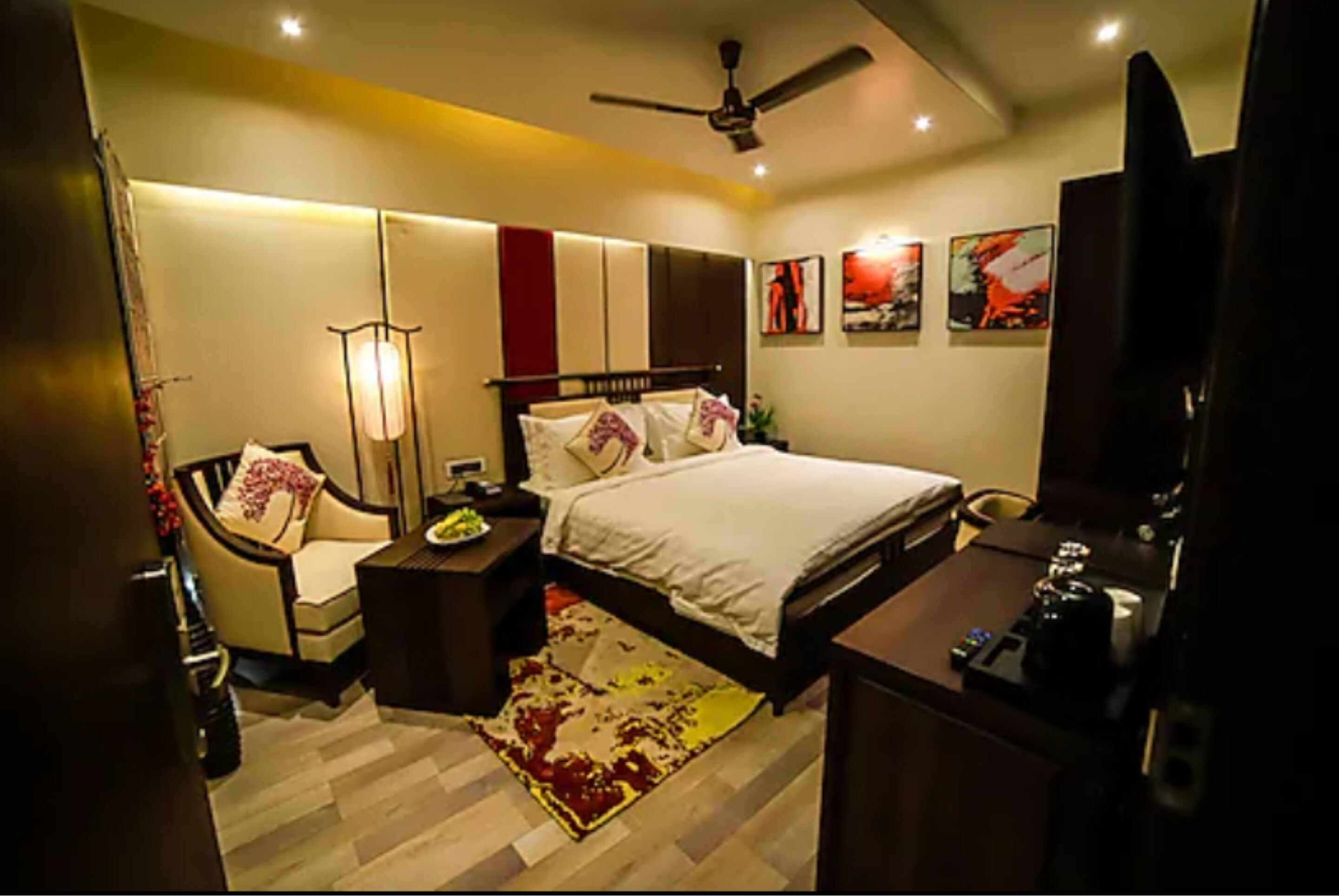 Aura - A Boutique Hotel
