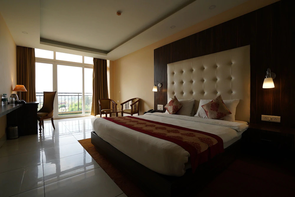 Hotel Clarks Inn Neemrana