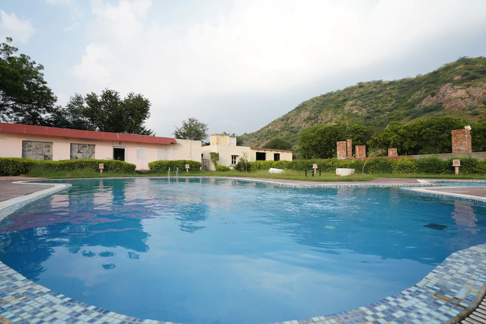 Hotel Clarks Inn Neemrana