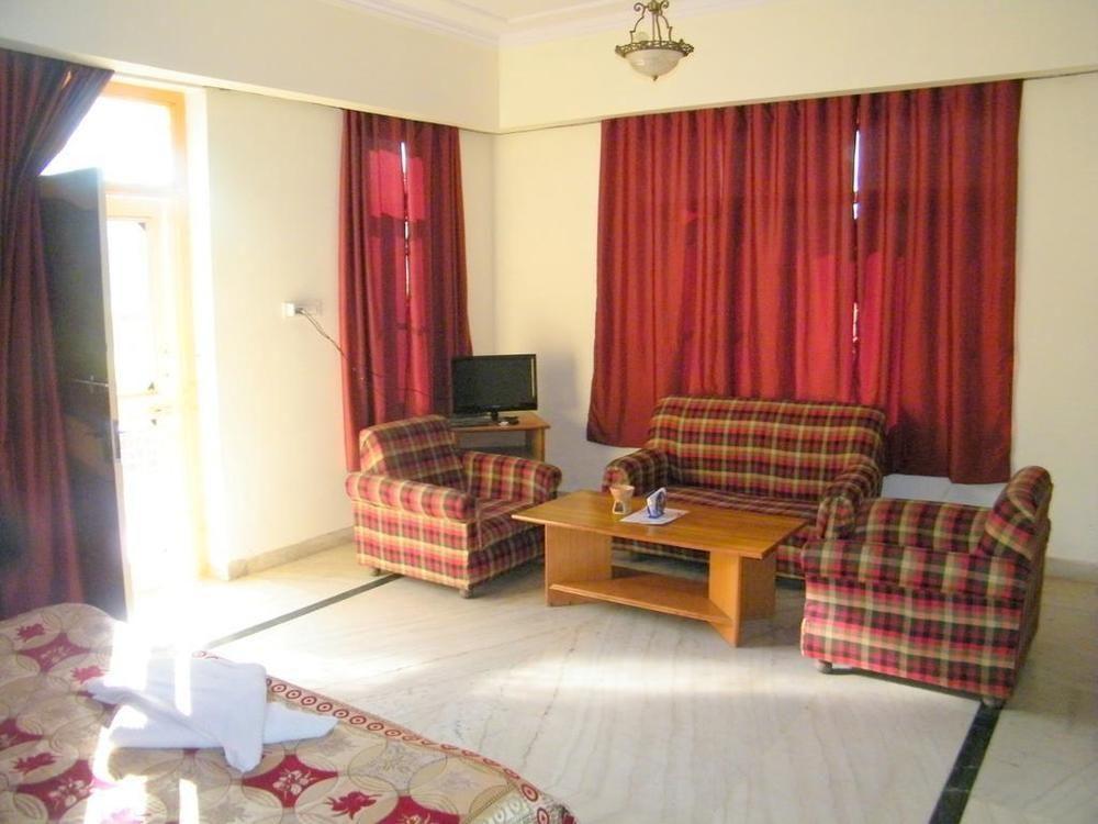 Swaraj Resorts