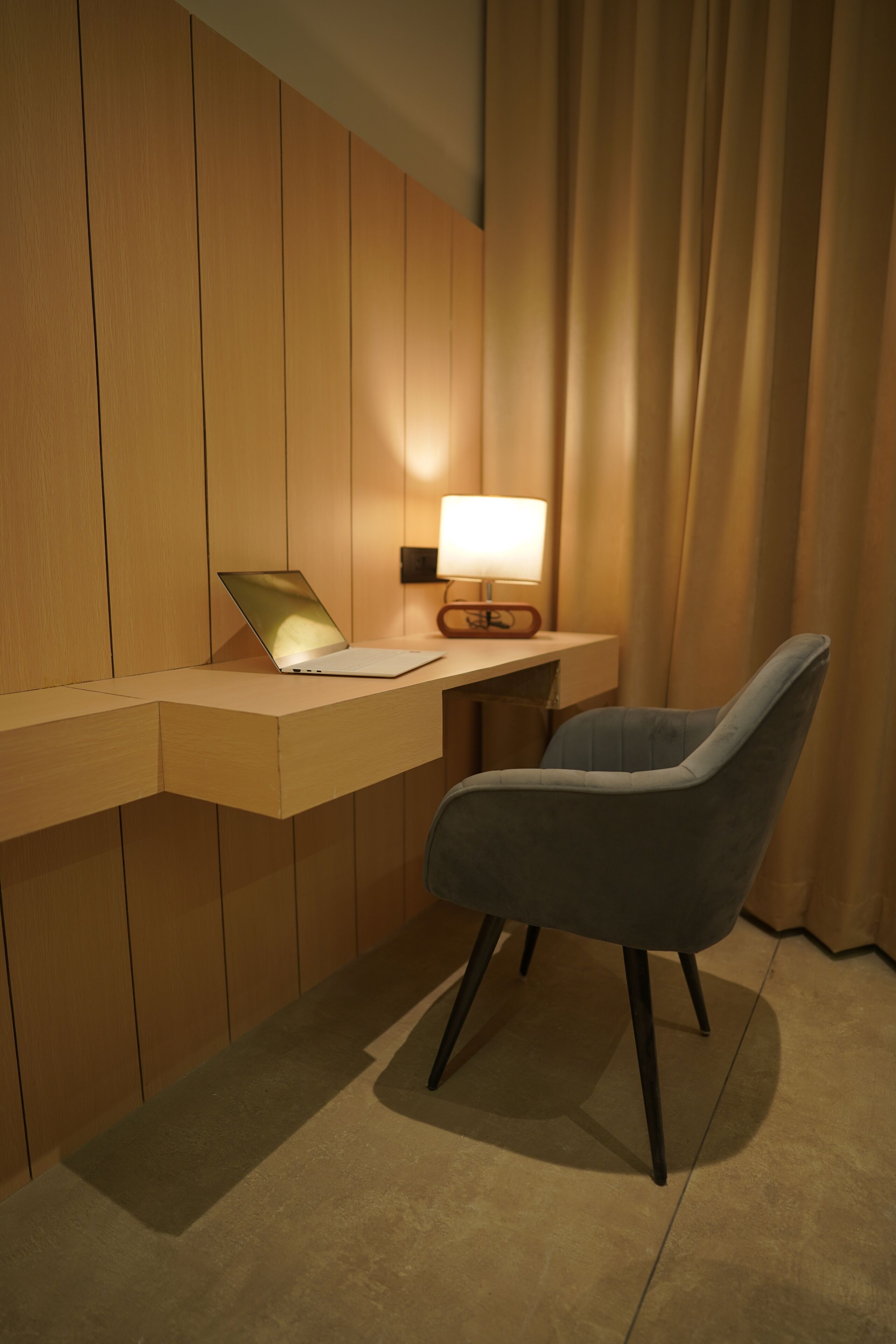 Crown Park Luxury Hotel