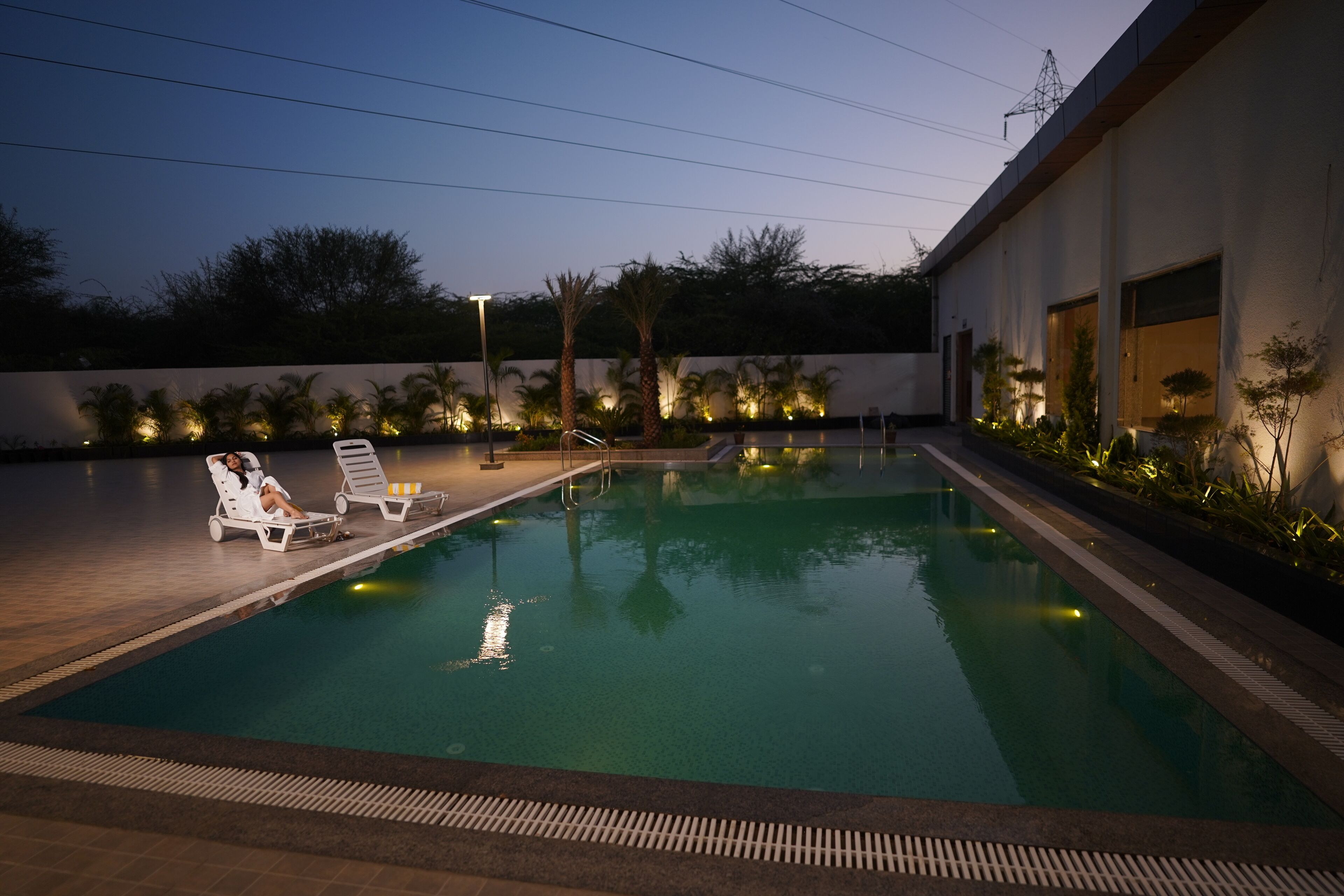 Crown Park Luxury Hotel