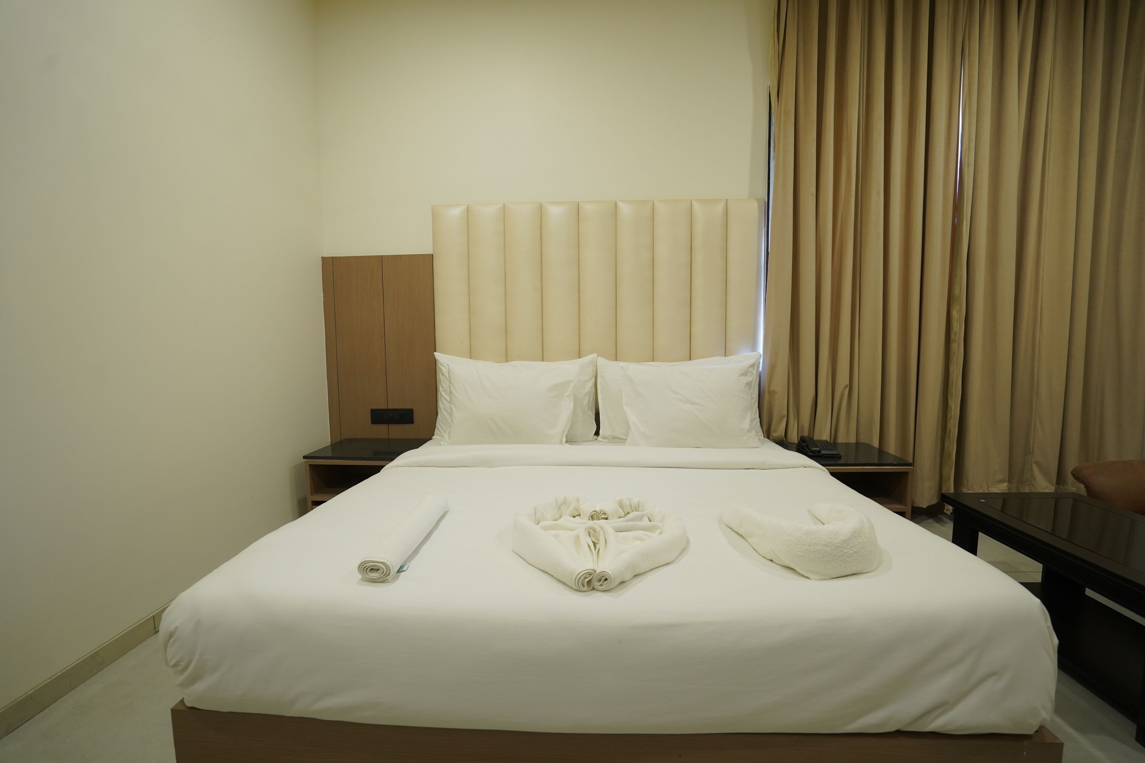 Crown Park Luxury Hotel