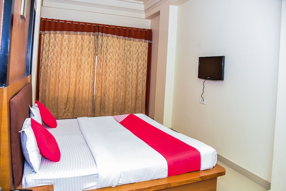 Hotel Metro Palace By OYO Rooms