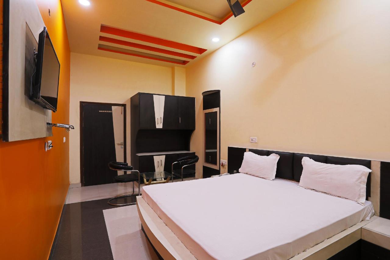 Hotel Pradhan by OYO Rooms