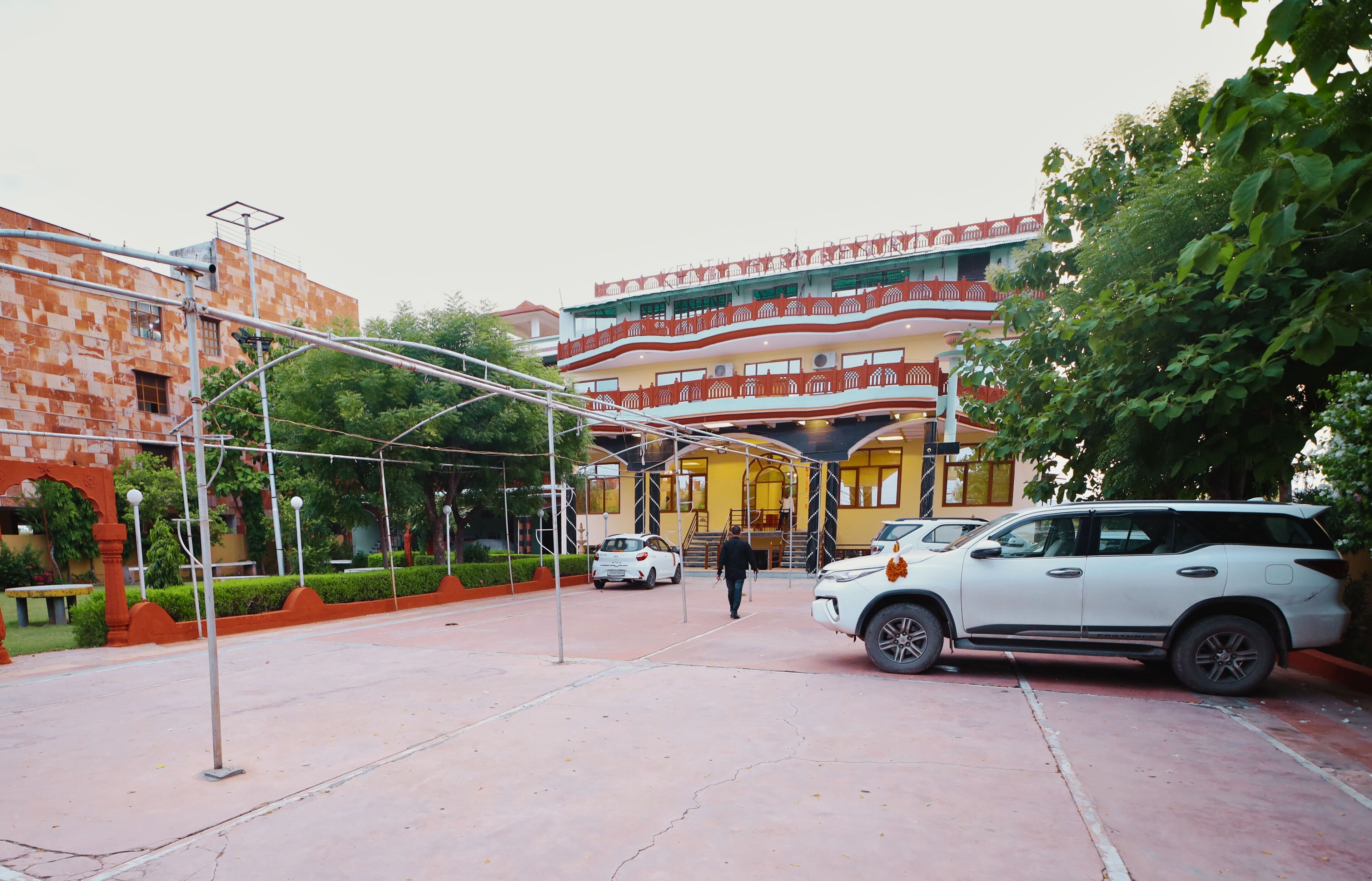 Kenth Hari Resort Dhaulpur by Shrigo Hotels