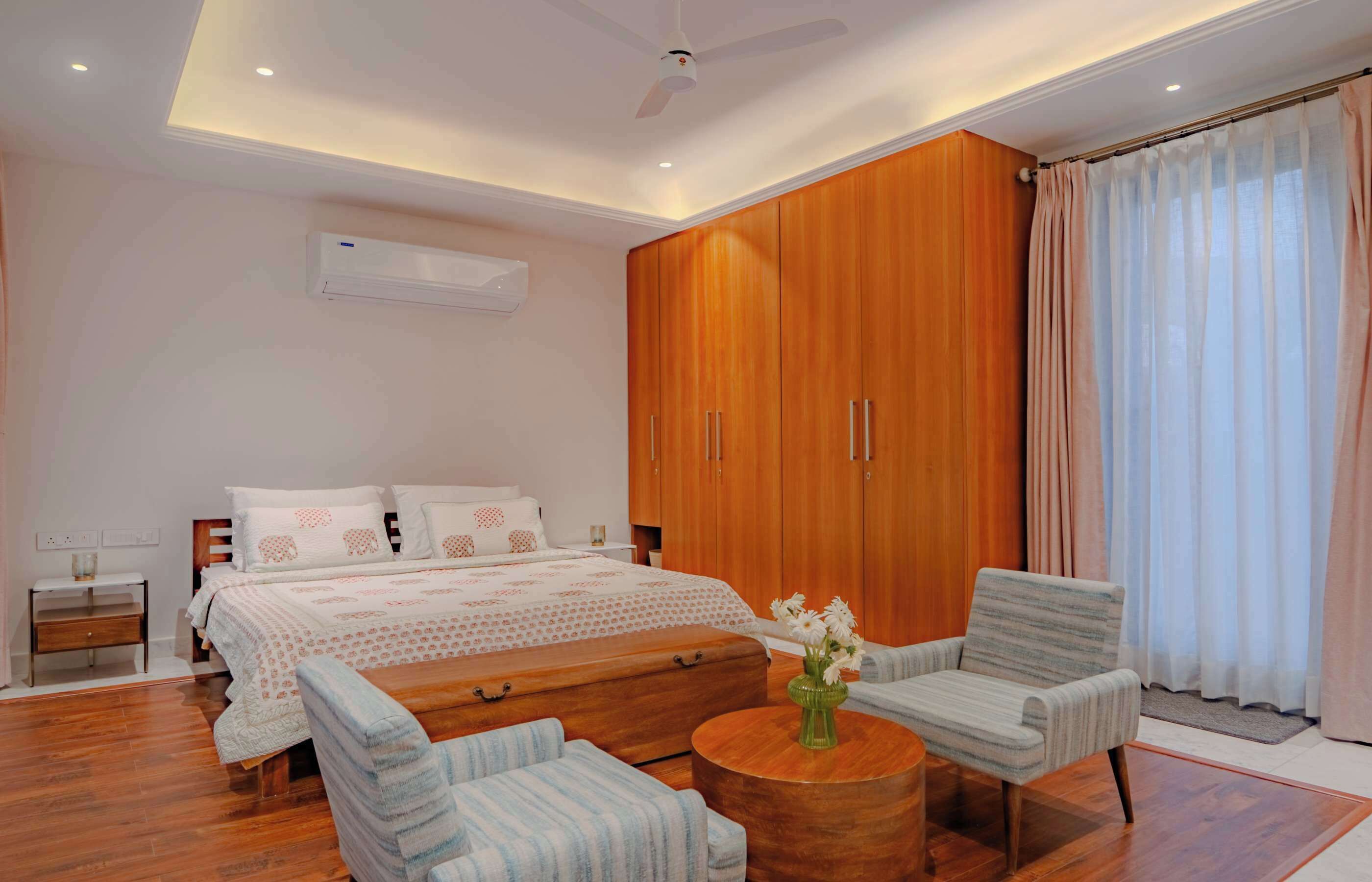 Artisav House