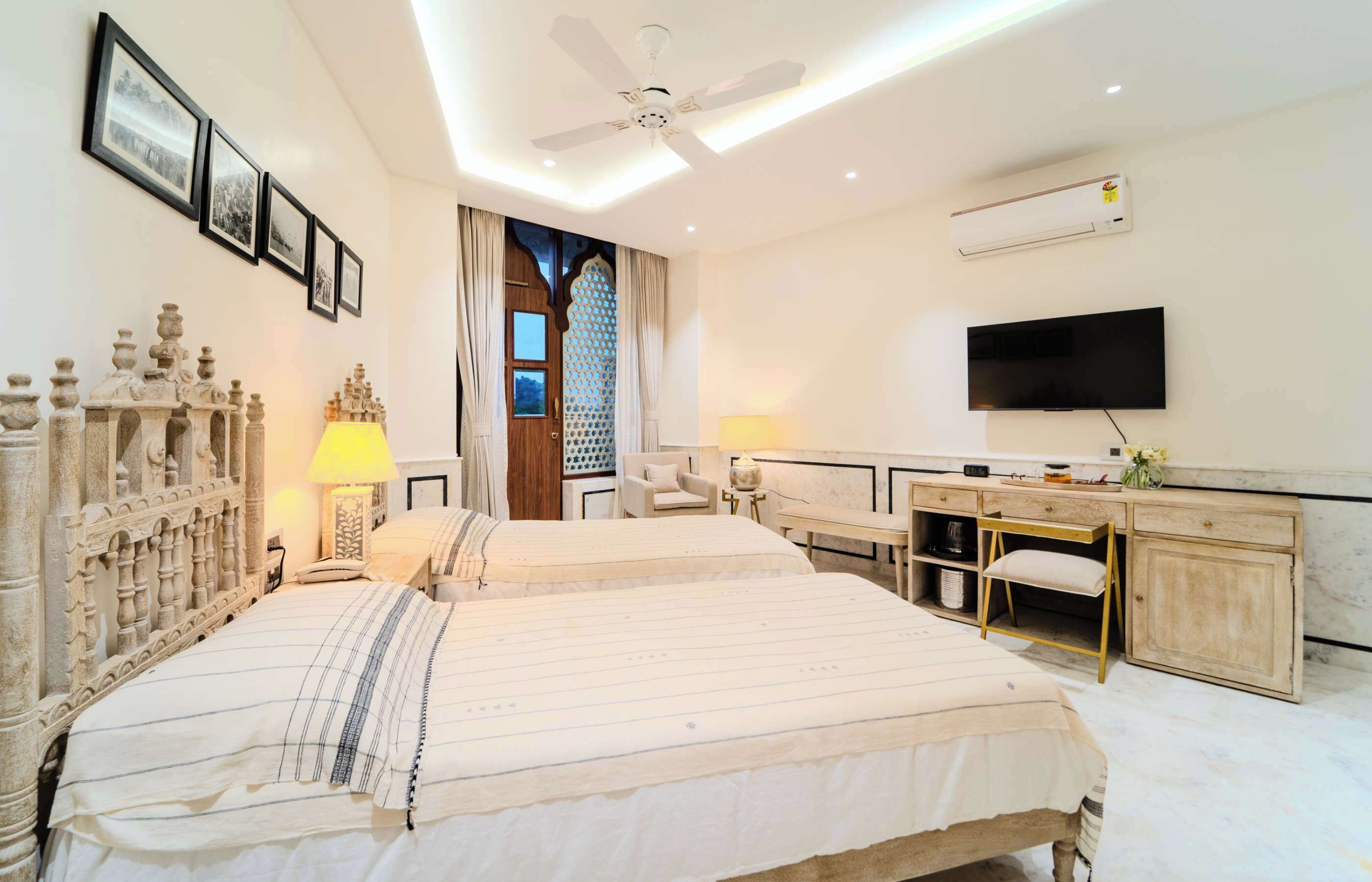 Artisav House