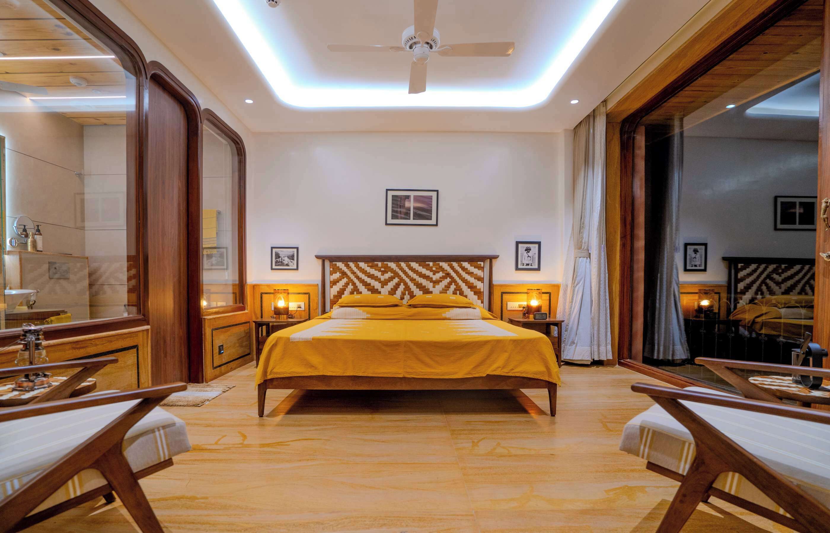 Artisav House