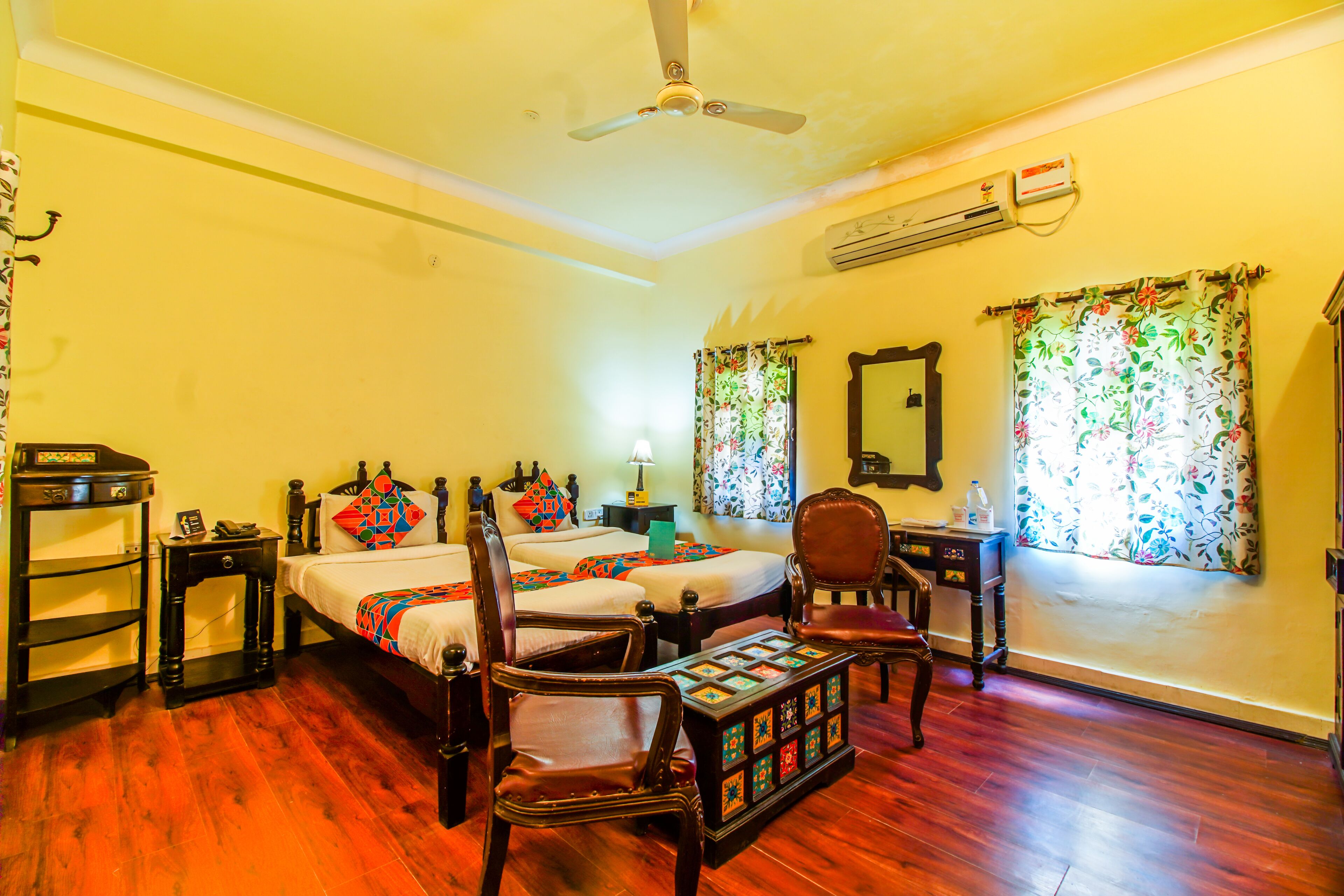 FabHotel Utsav Niwas