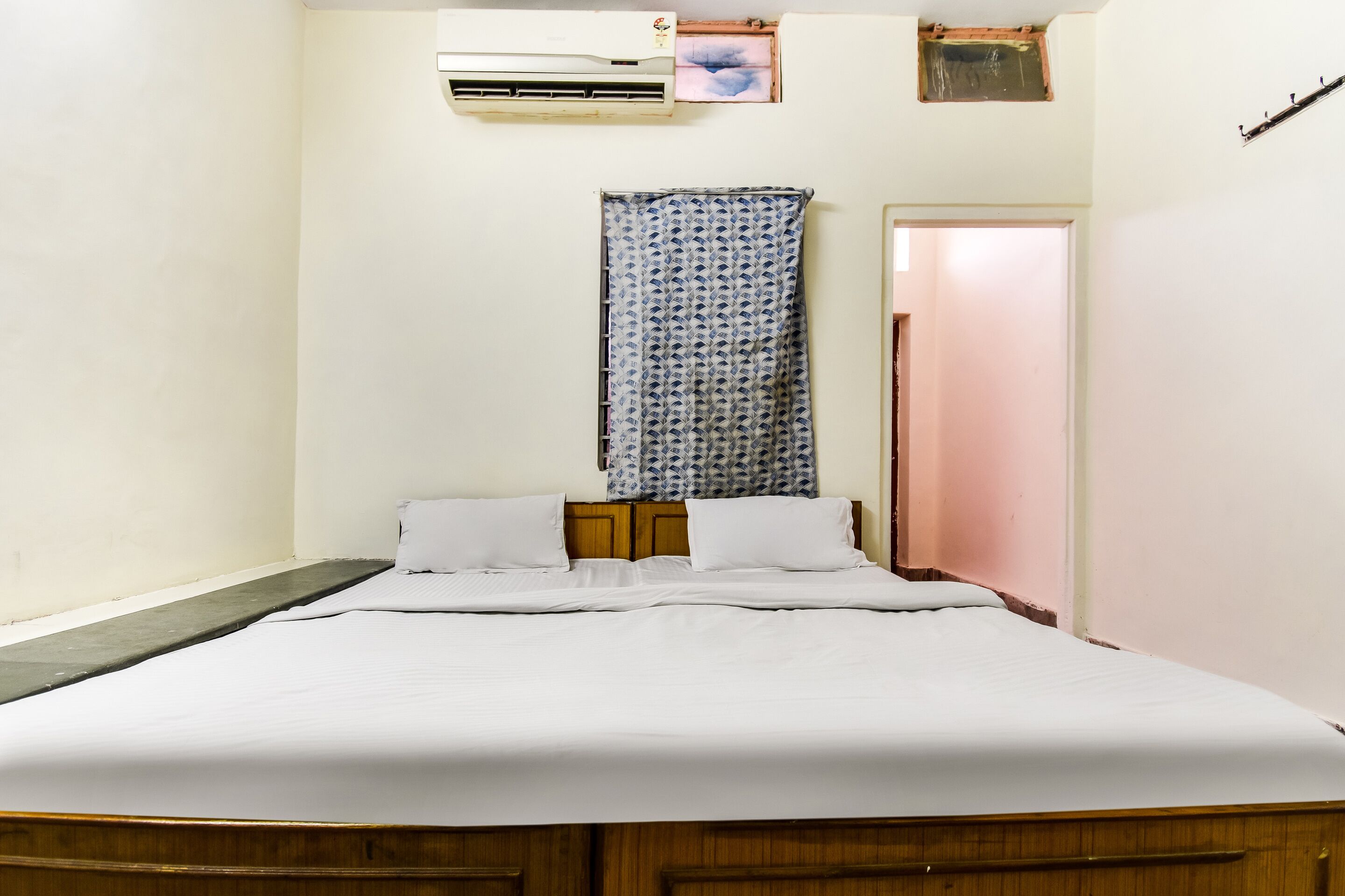 Hotel Alwin by OYO Rooms