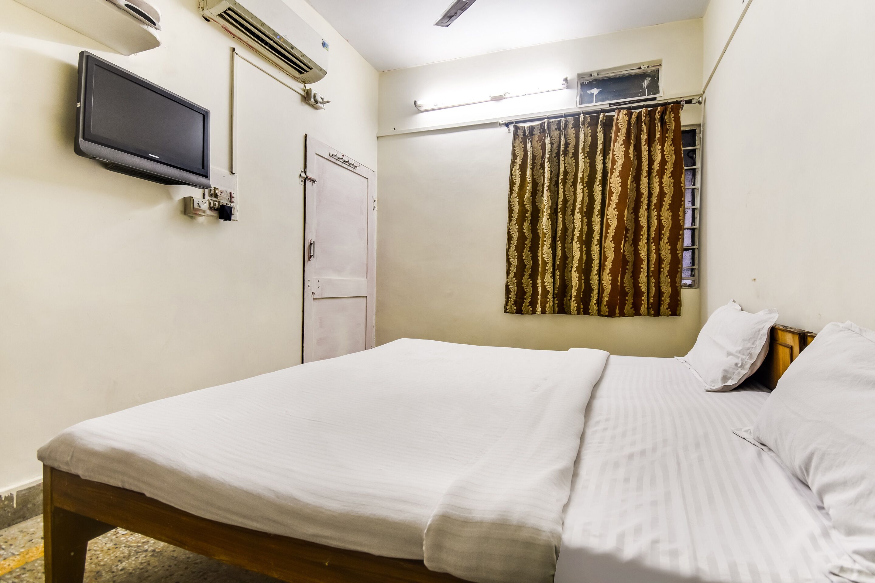 Hotel Alwin by OYO Rooms