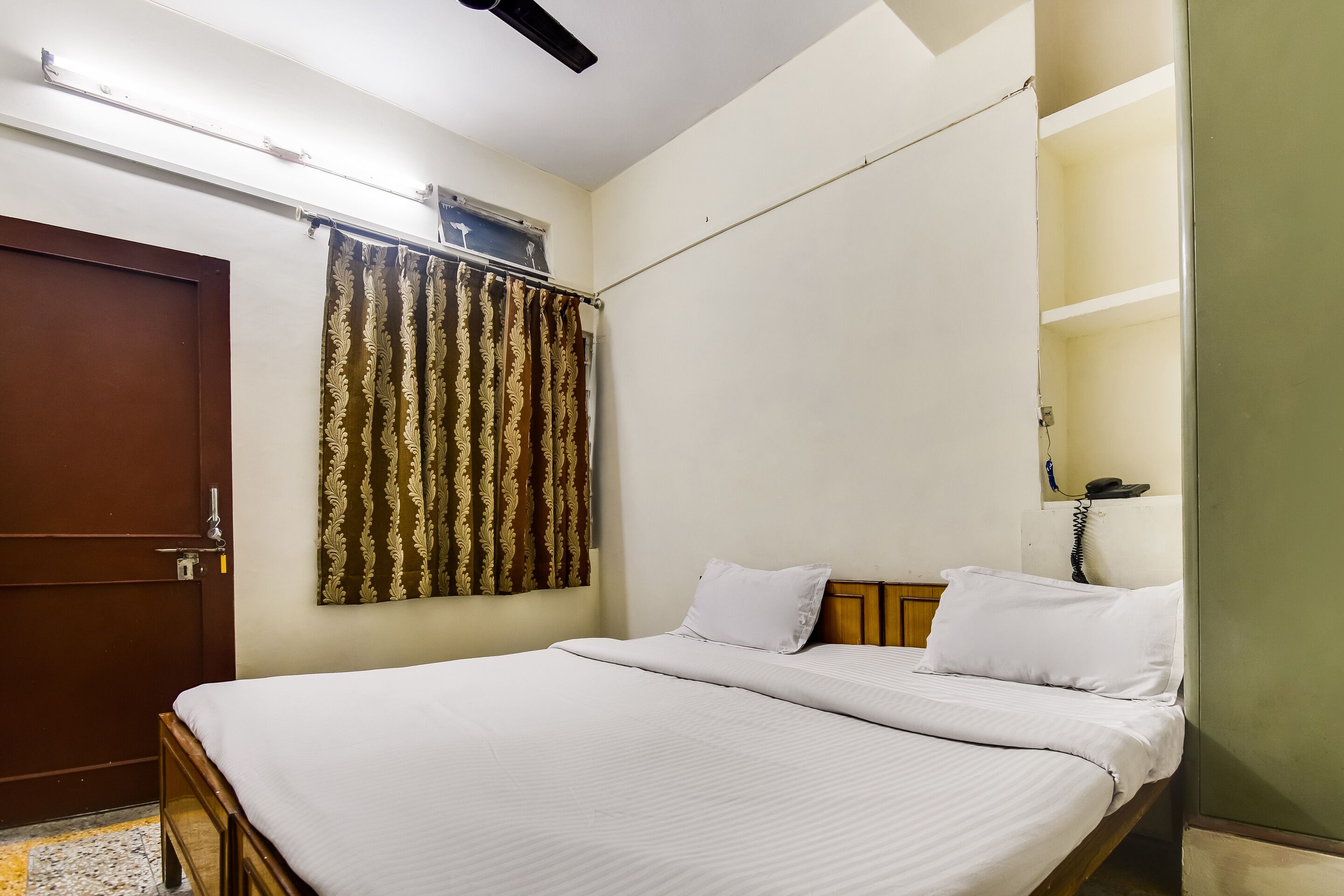 Hotel Alwin by OYO Rooms