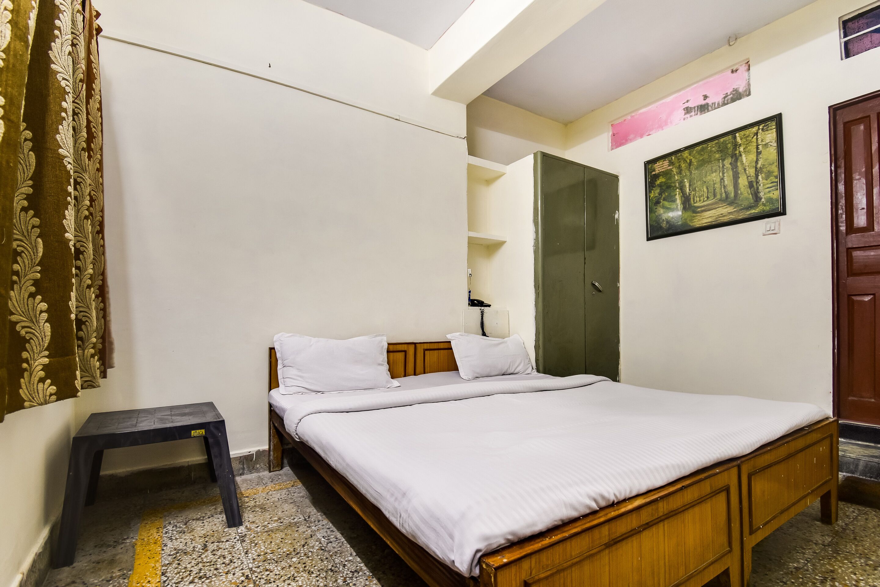 Hotel Alwin by OYO Rooms