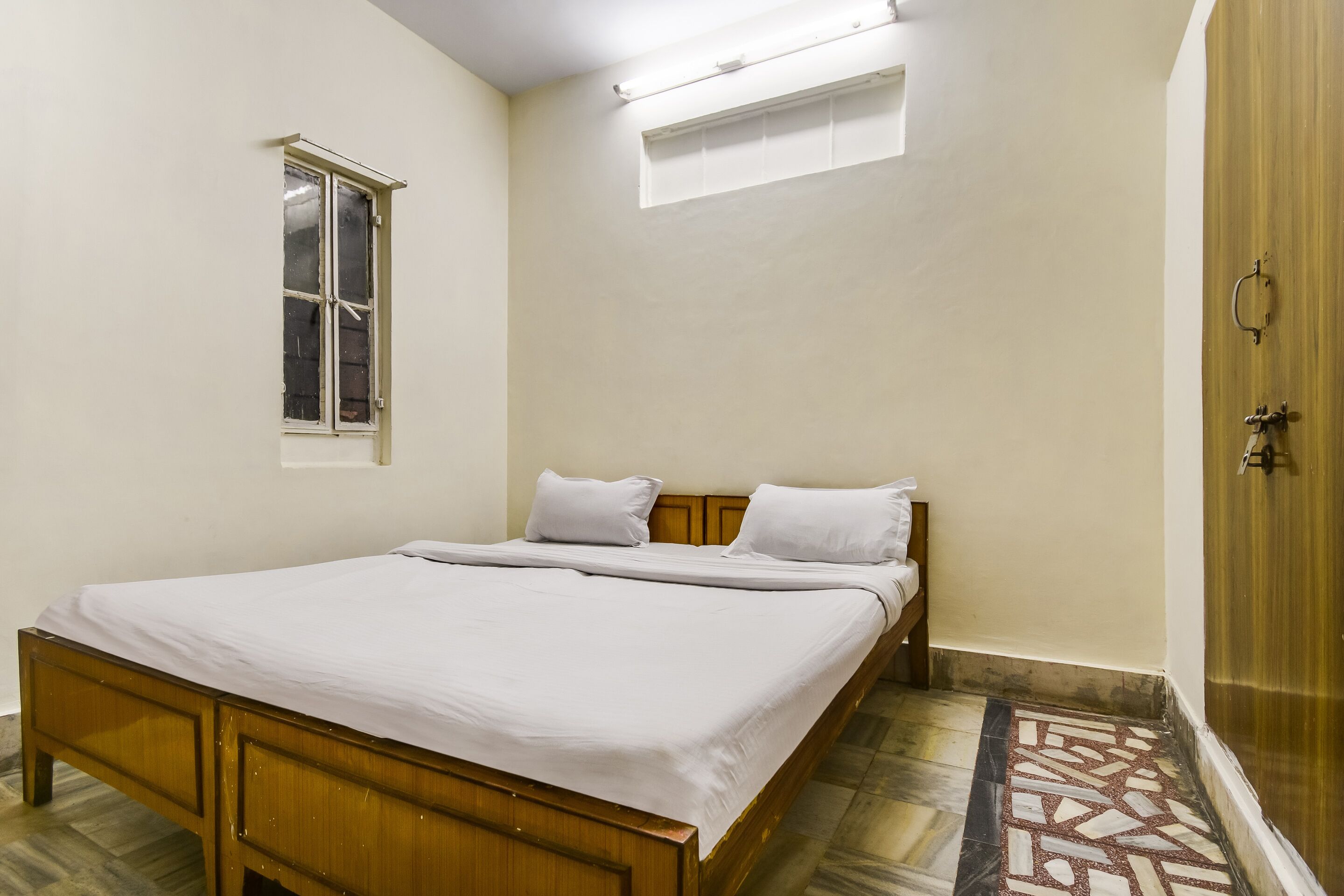 Hotel Alwin by OYO Rooms