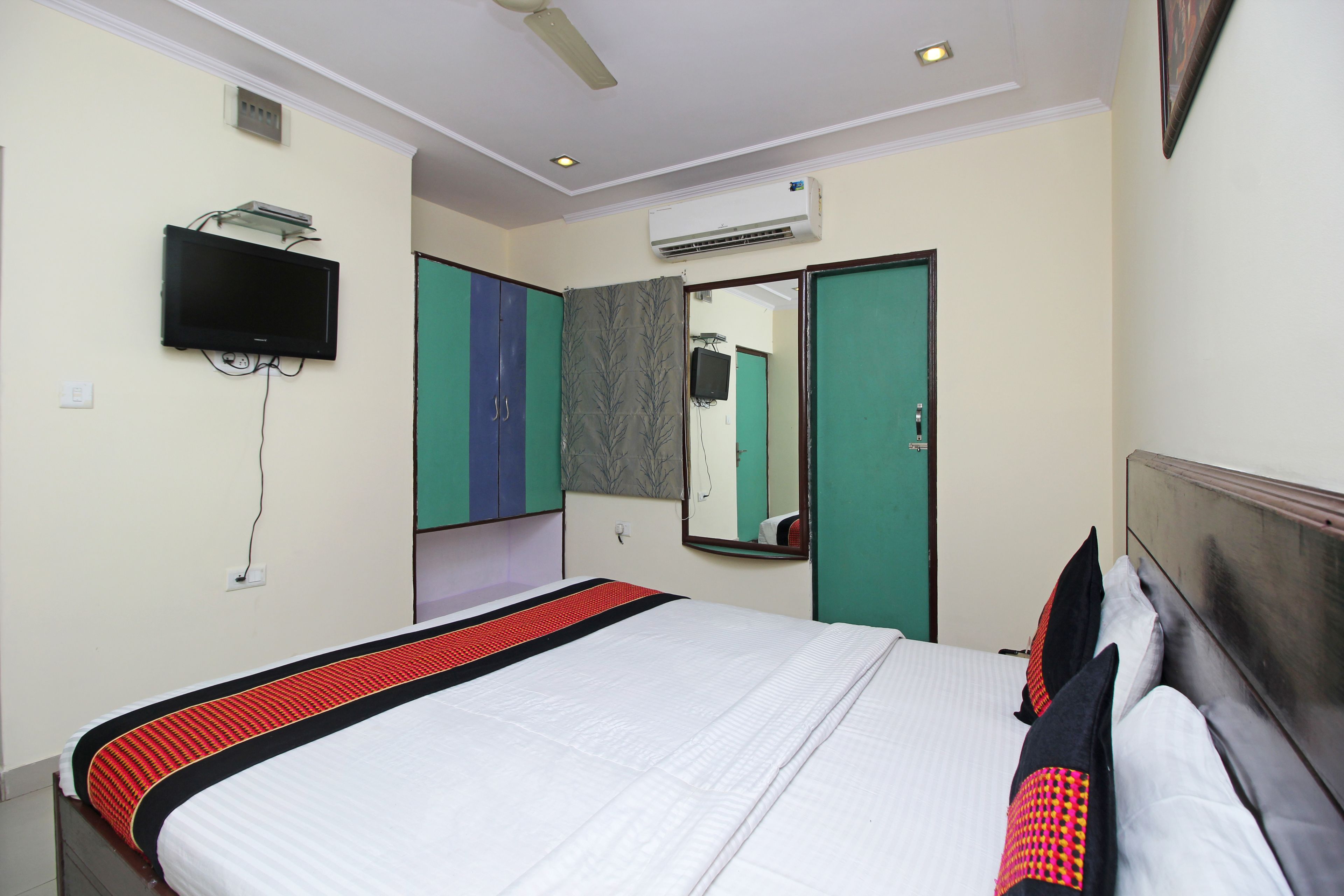 Hotel Chetram by OYO Rooms