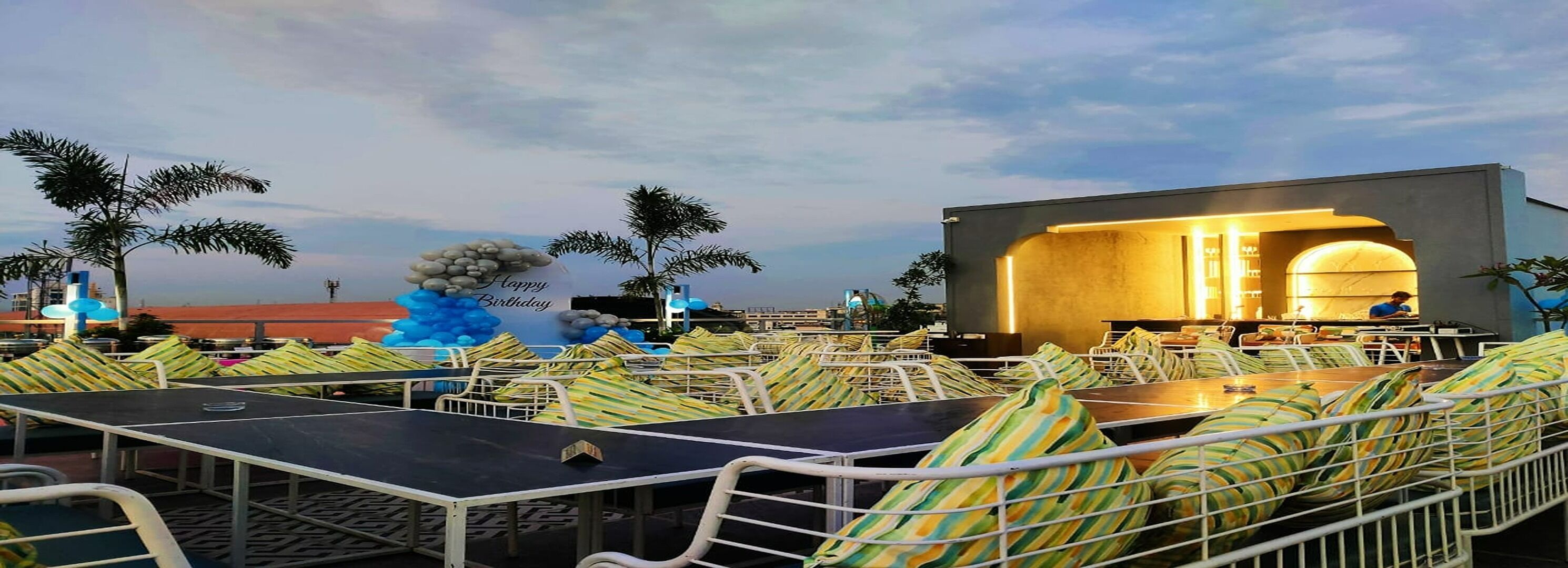 Hotel Cosmos Raj Plaza