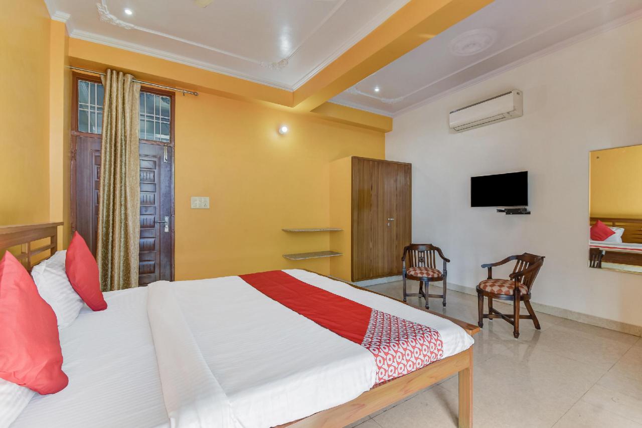 Hotel Gulmohar by OYO Rooms