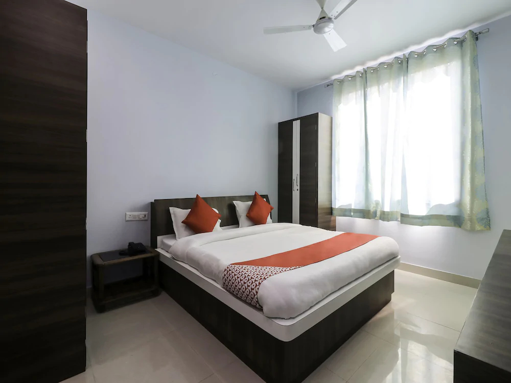 Hotel Jln By OYO Rooms