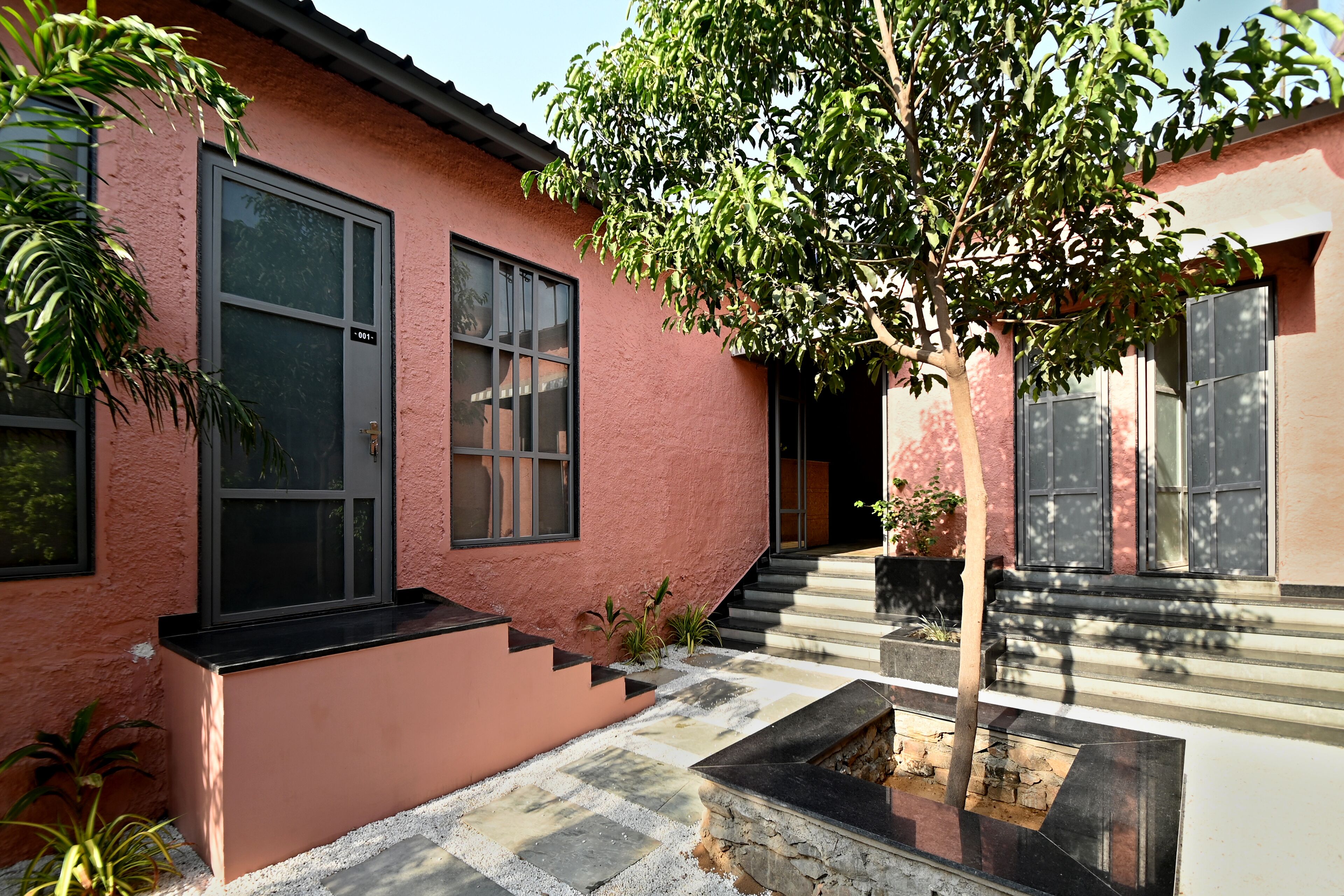 Hotel Navtara