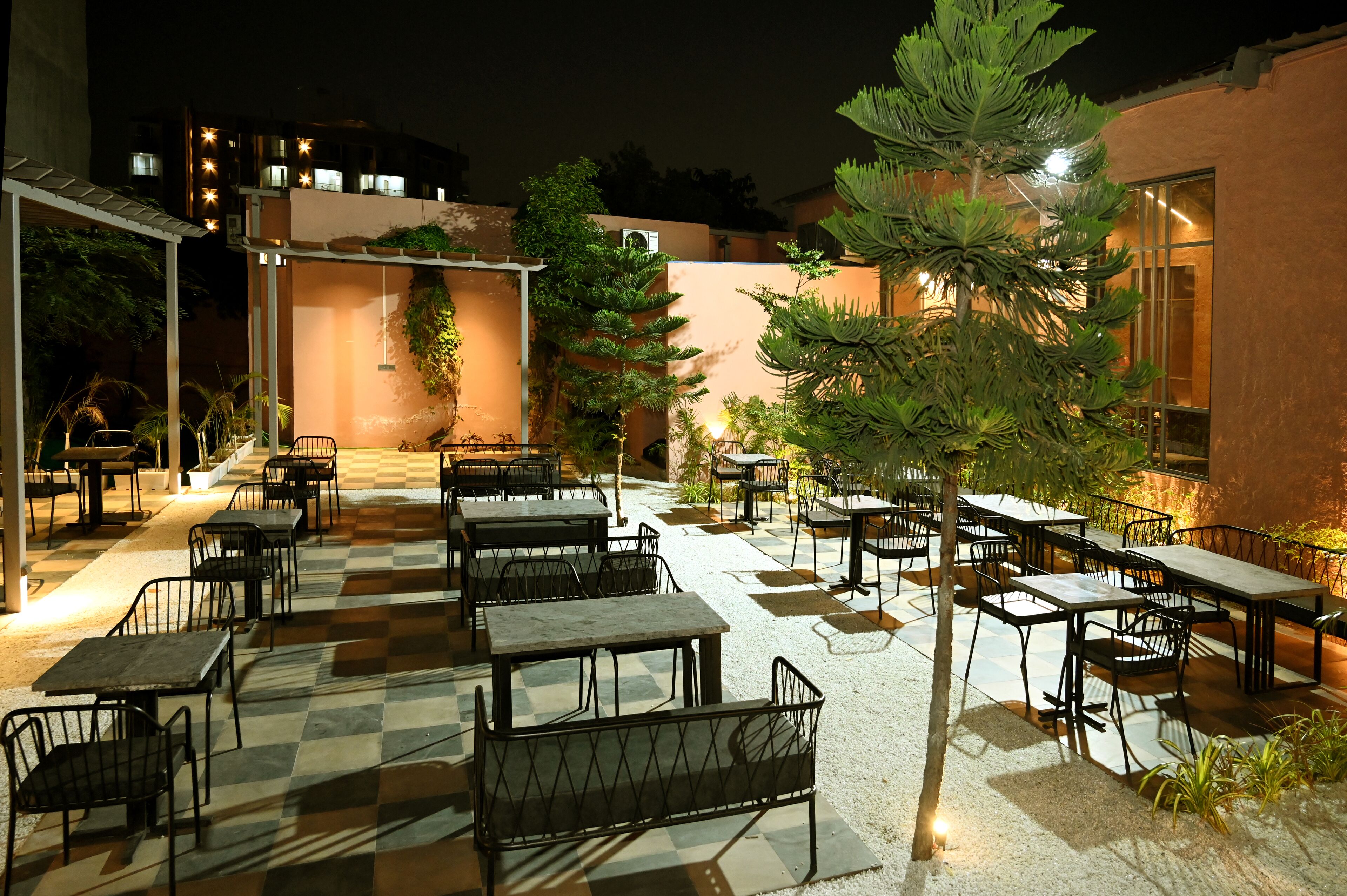 Hotel Navtara