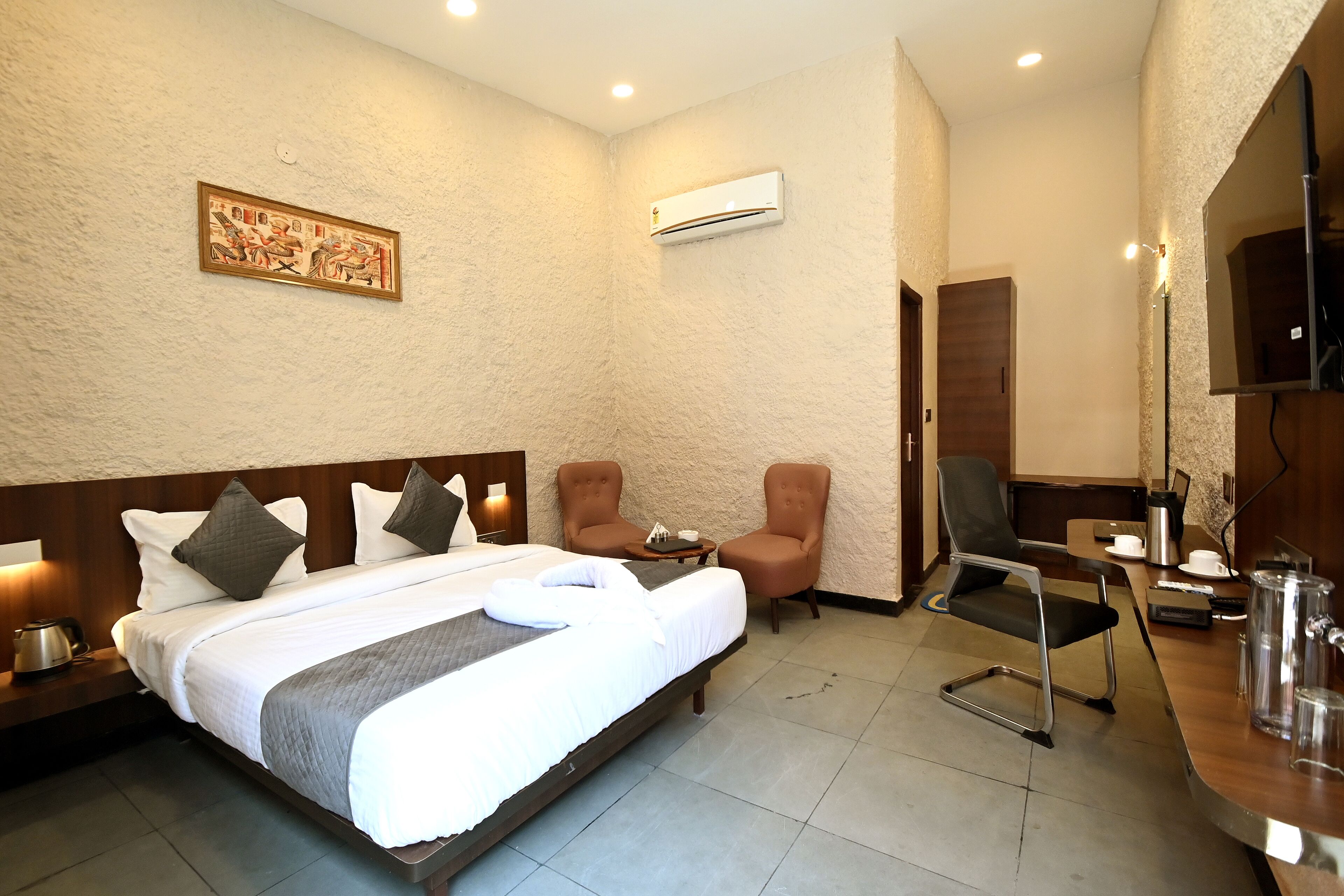 Hotel Navtara