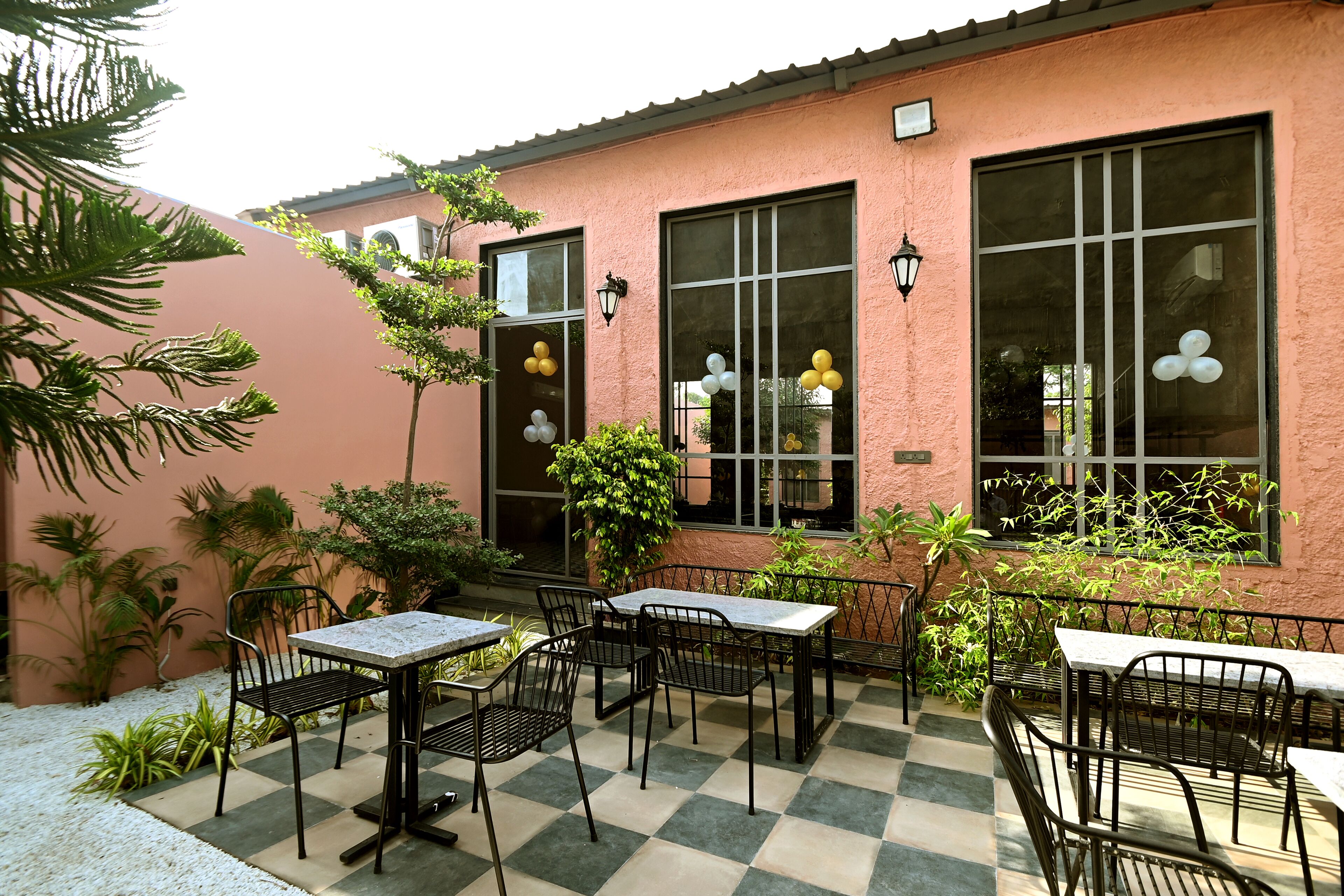 Hotel Navtara