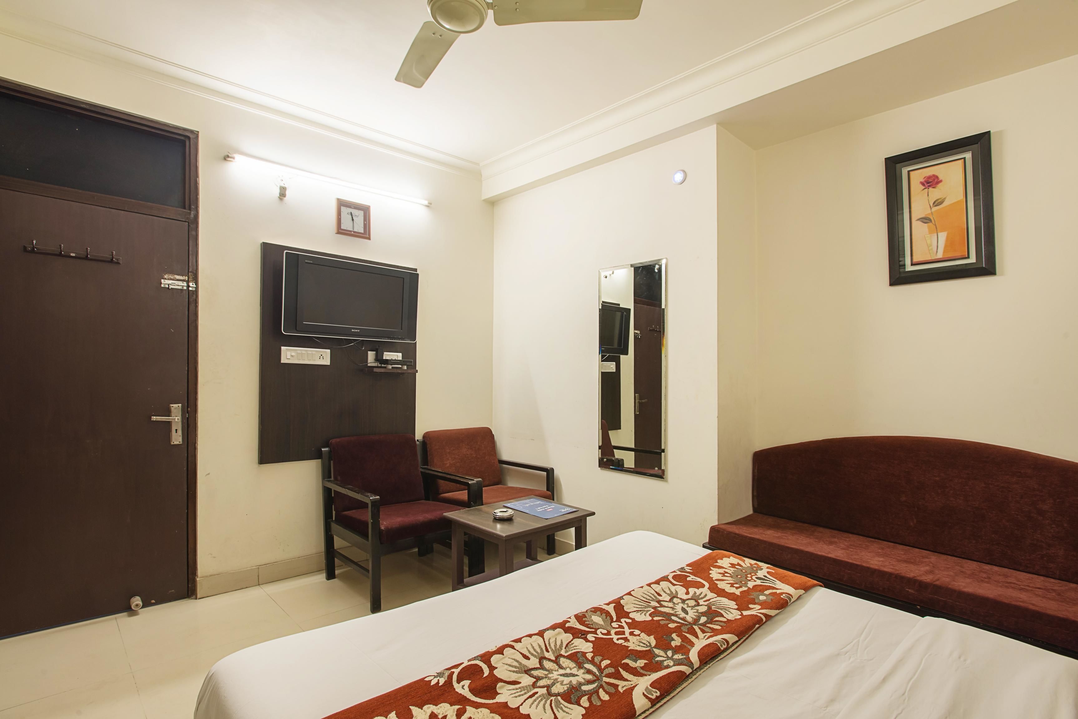 Hotel Rockland by OYO Rooms