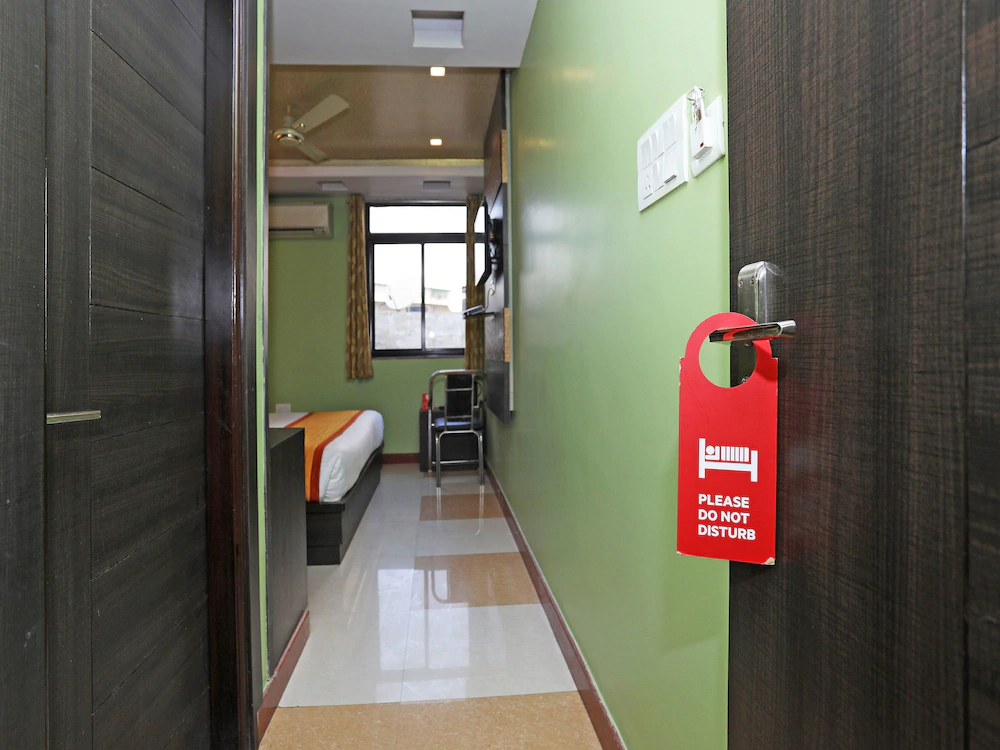 Hotel Sanjay Palace by OYO Rooms