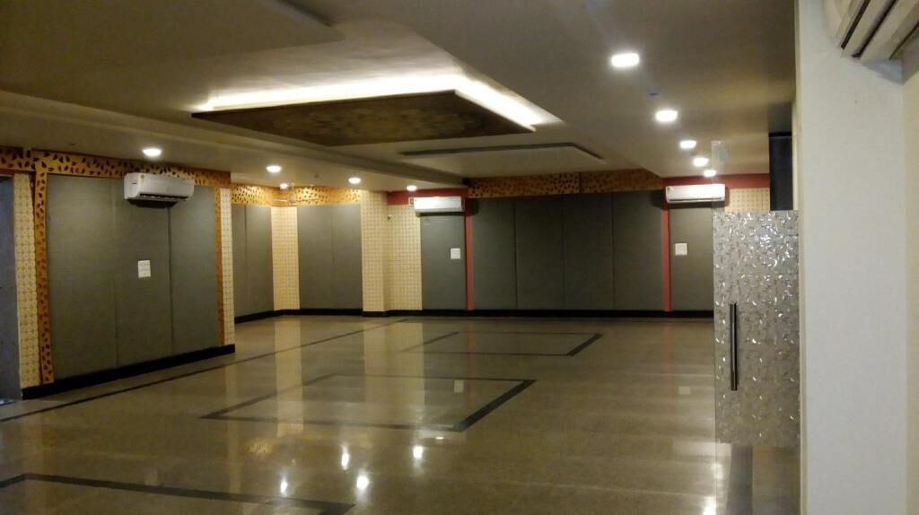 Hotel Sarvmangla Garden