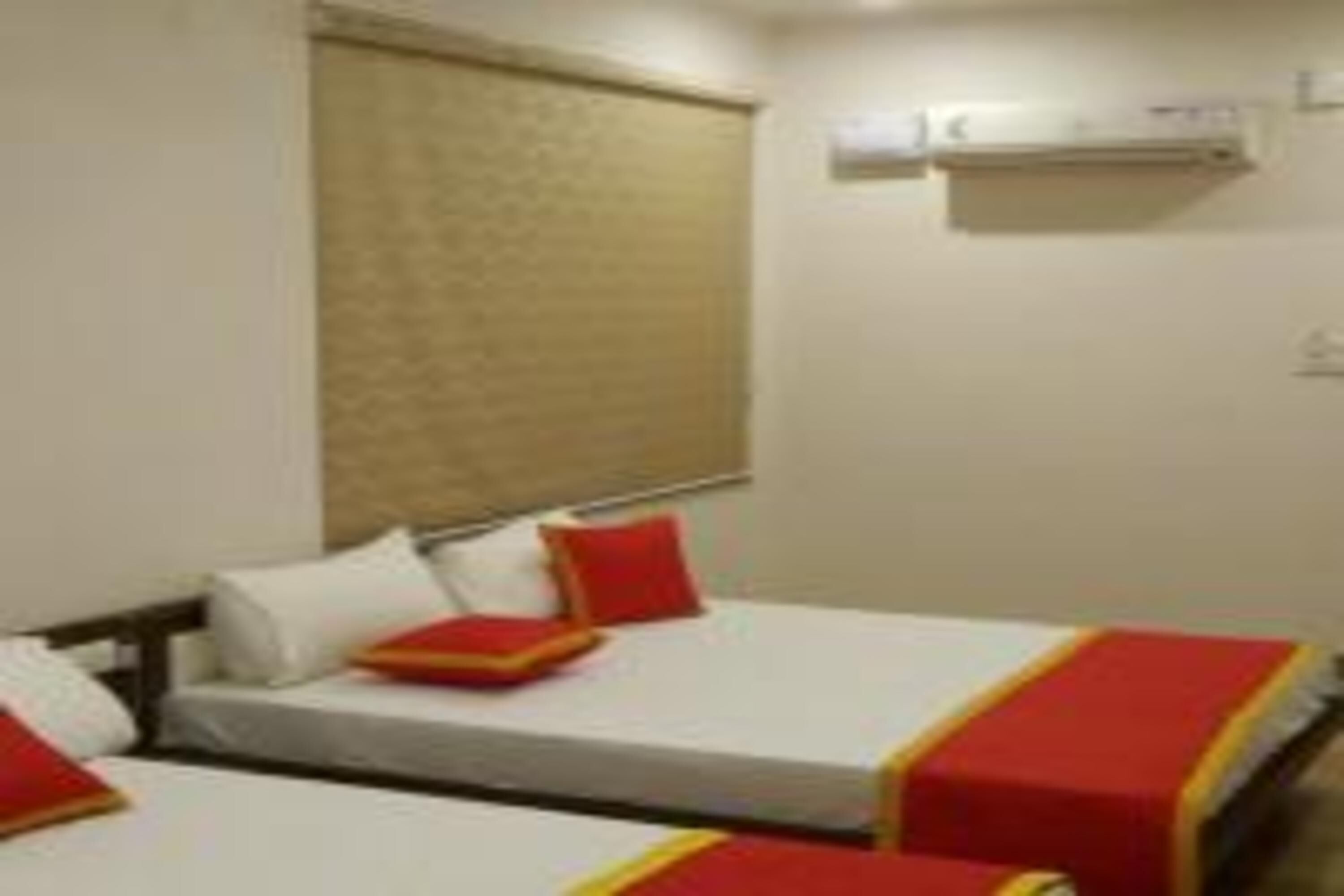 Hotel Sarvmangla Garden