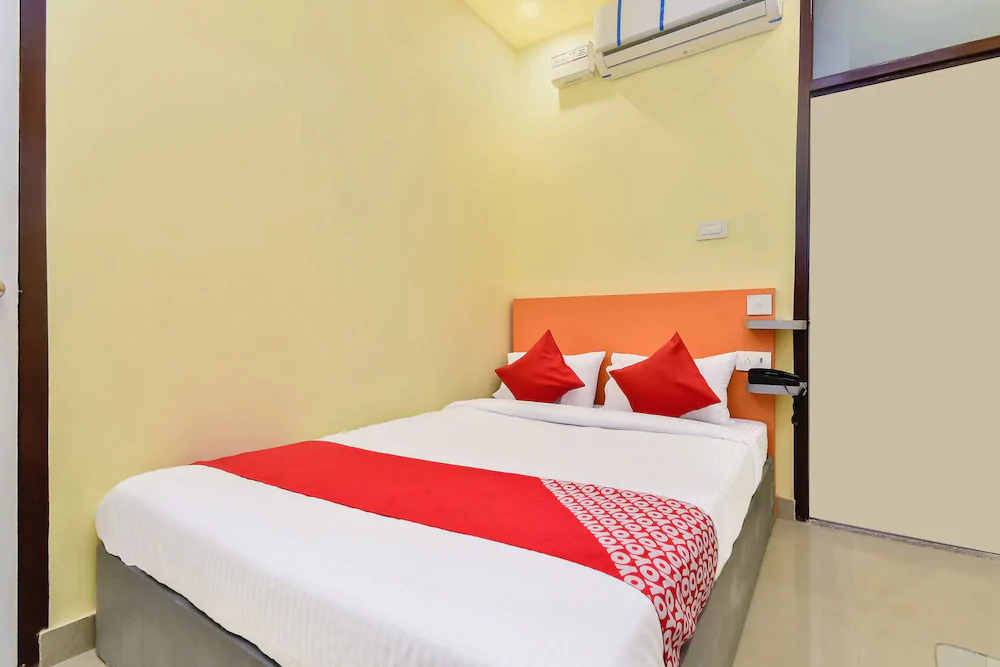 Hotel Suraj Villa By OYO Rooms