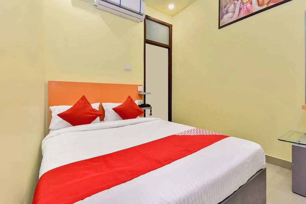 Hotel Suraj Villa By OYO Rooms