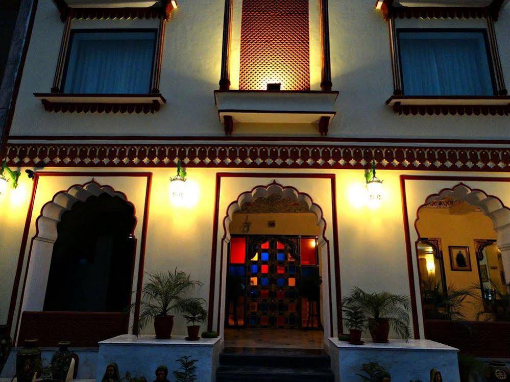 Hotel Umaid Residency