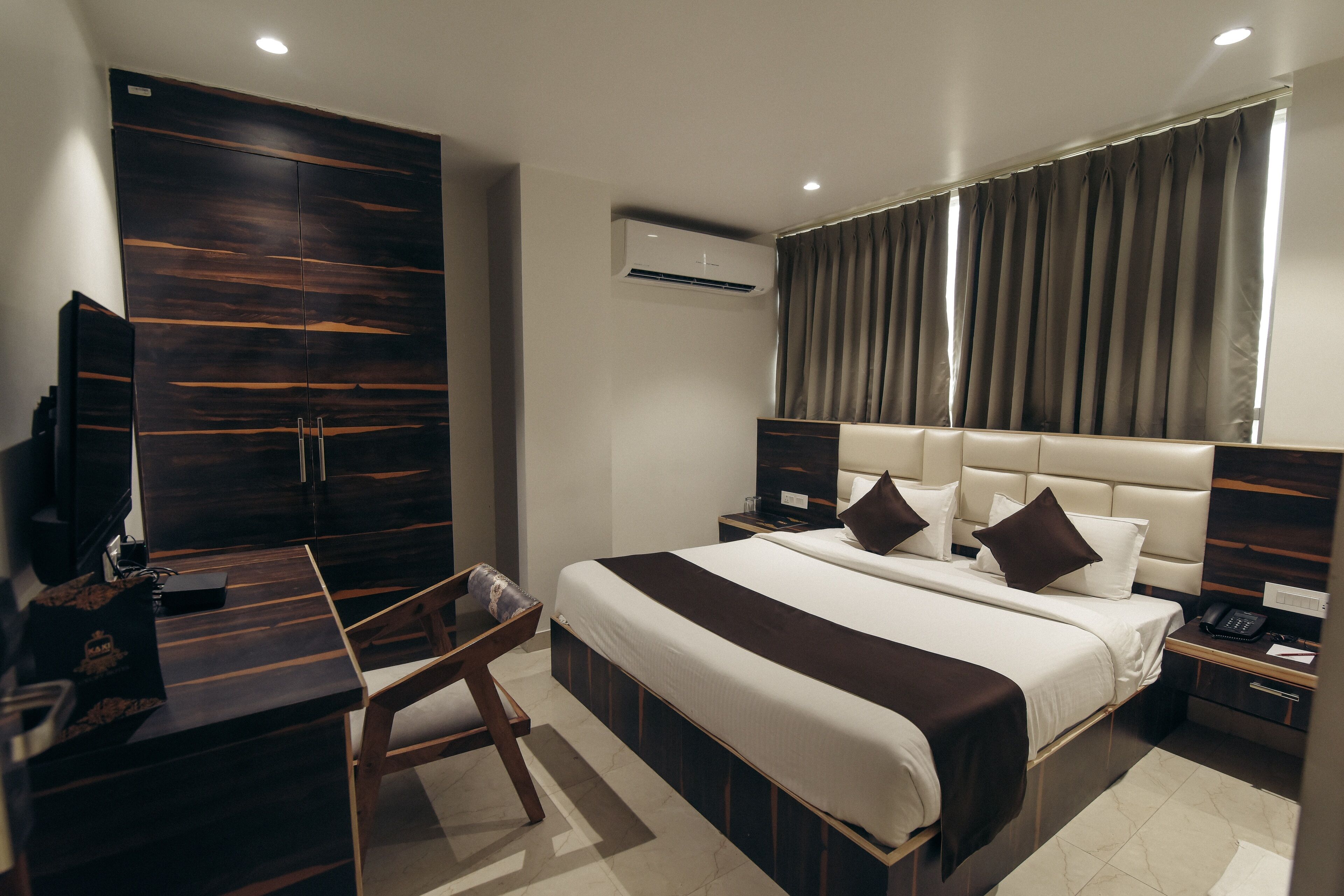 Kaki Hotel & Roof Top