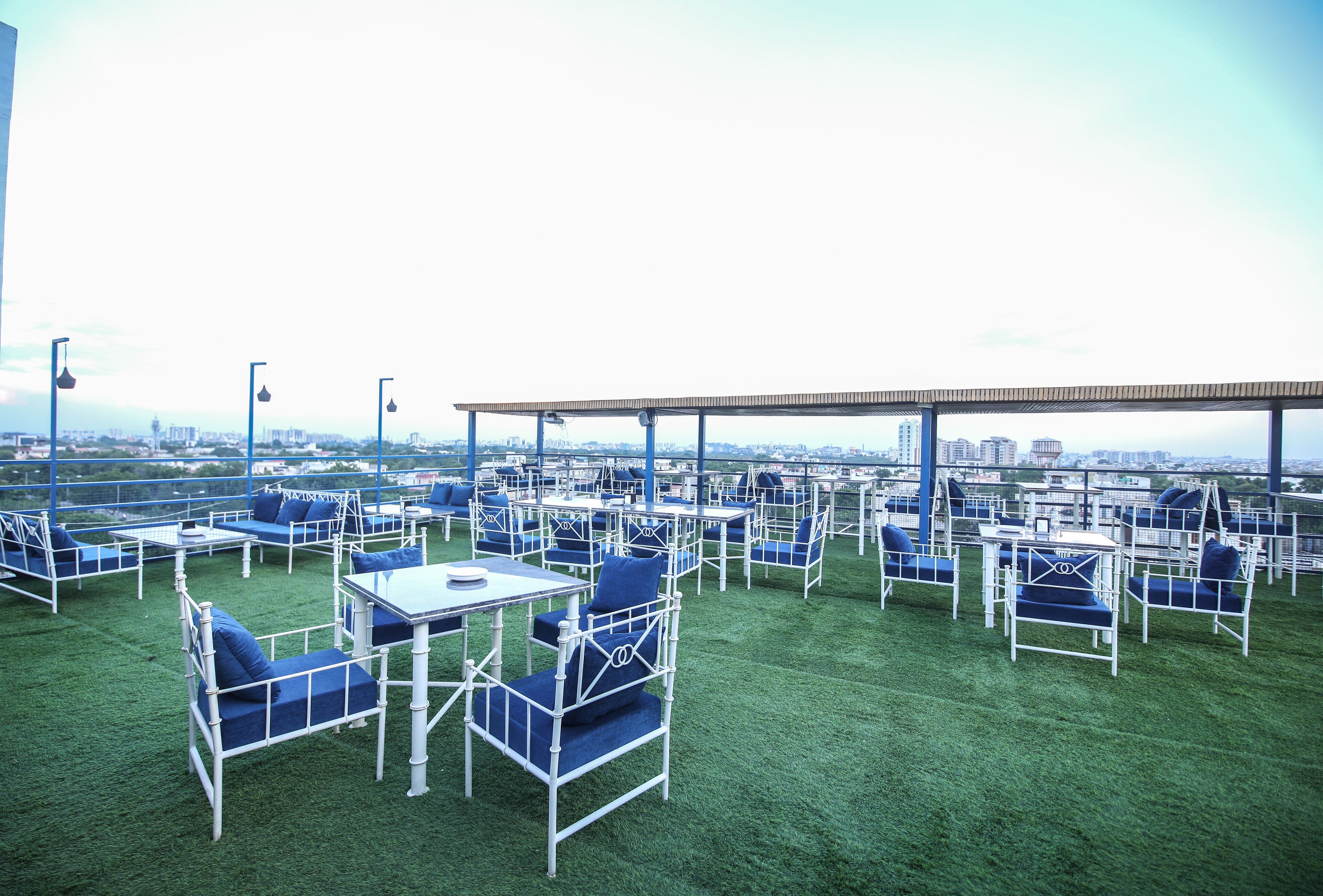 Kaki Hotel & Roof Top