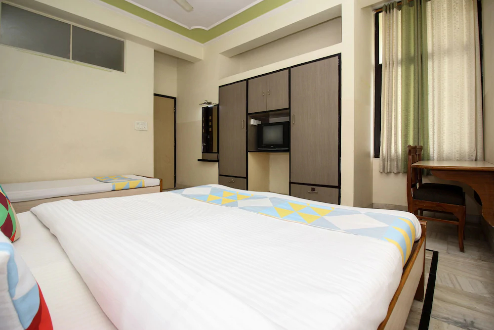 OYO Home 18384 Fabulous Stay