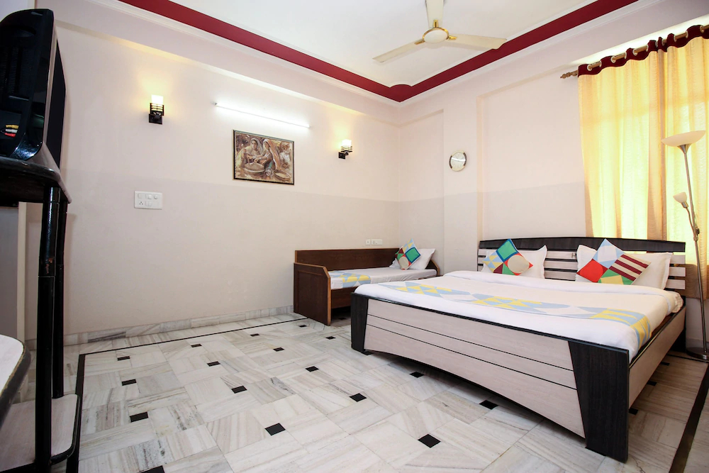 OYO Home 18384 Fabulous Stay