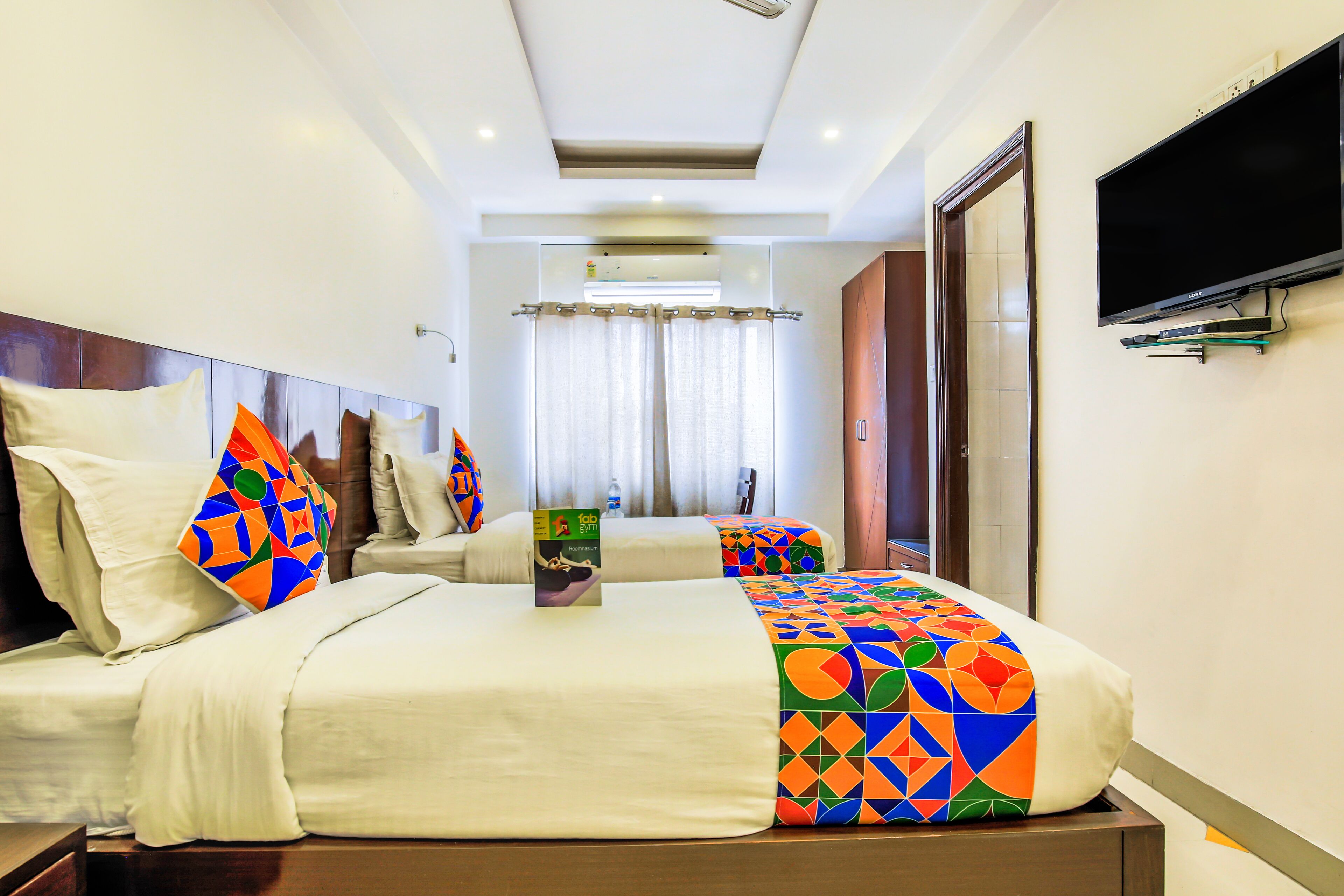 Royal Heritage by FabHotel