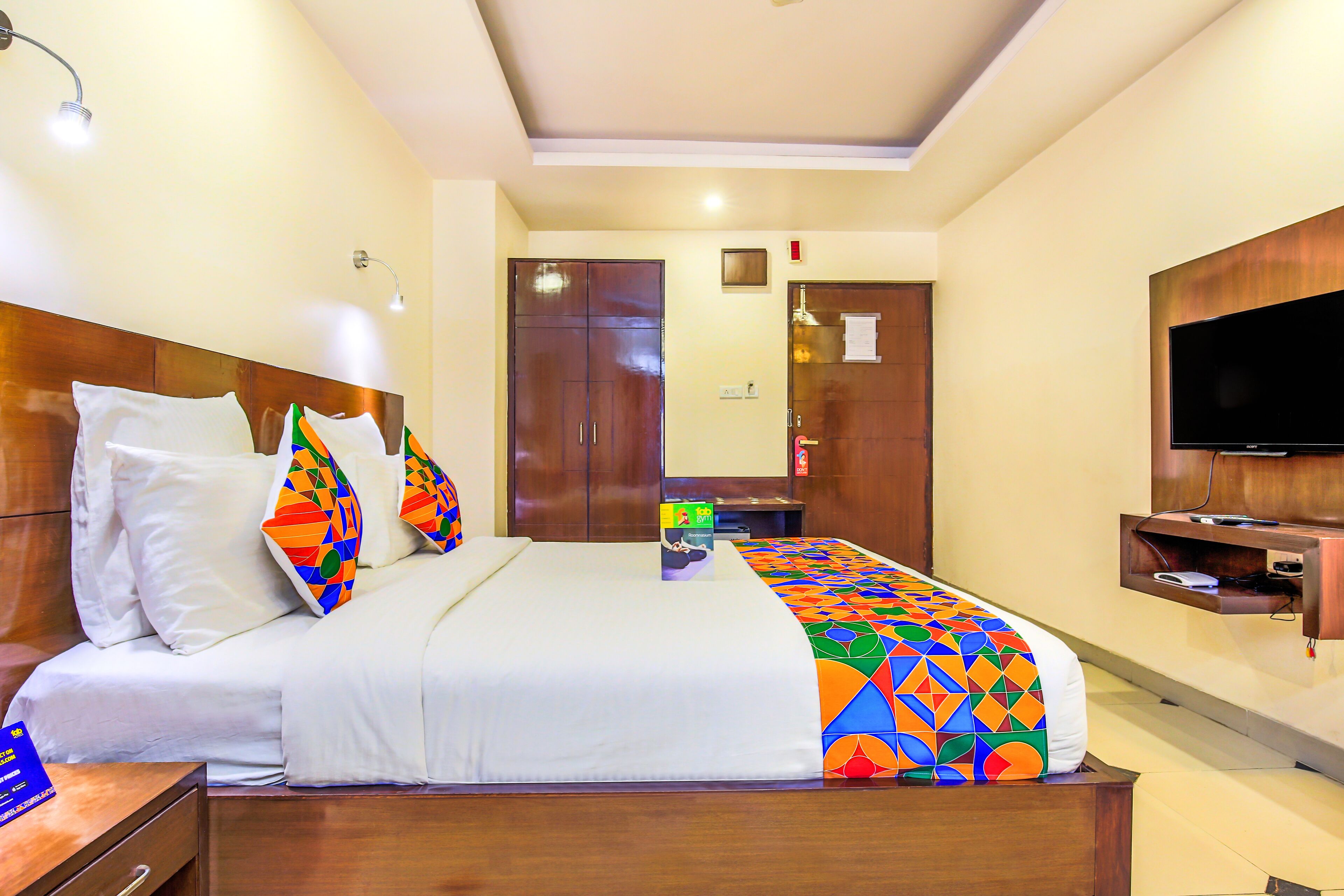 Royal Heritage by FabHotel