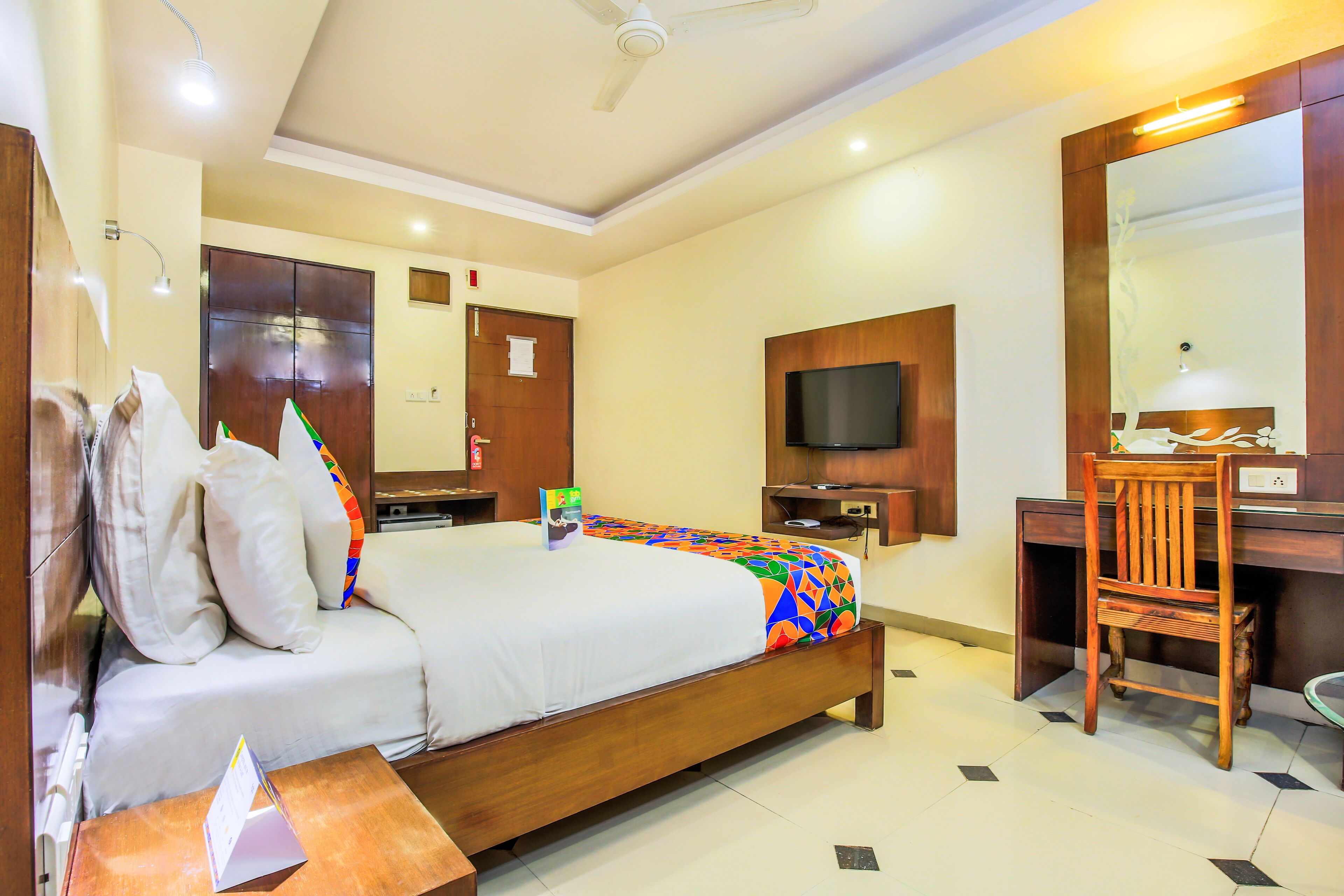 Royal Heritage by FabHotel