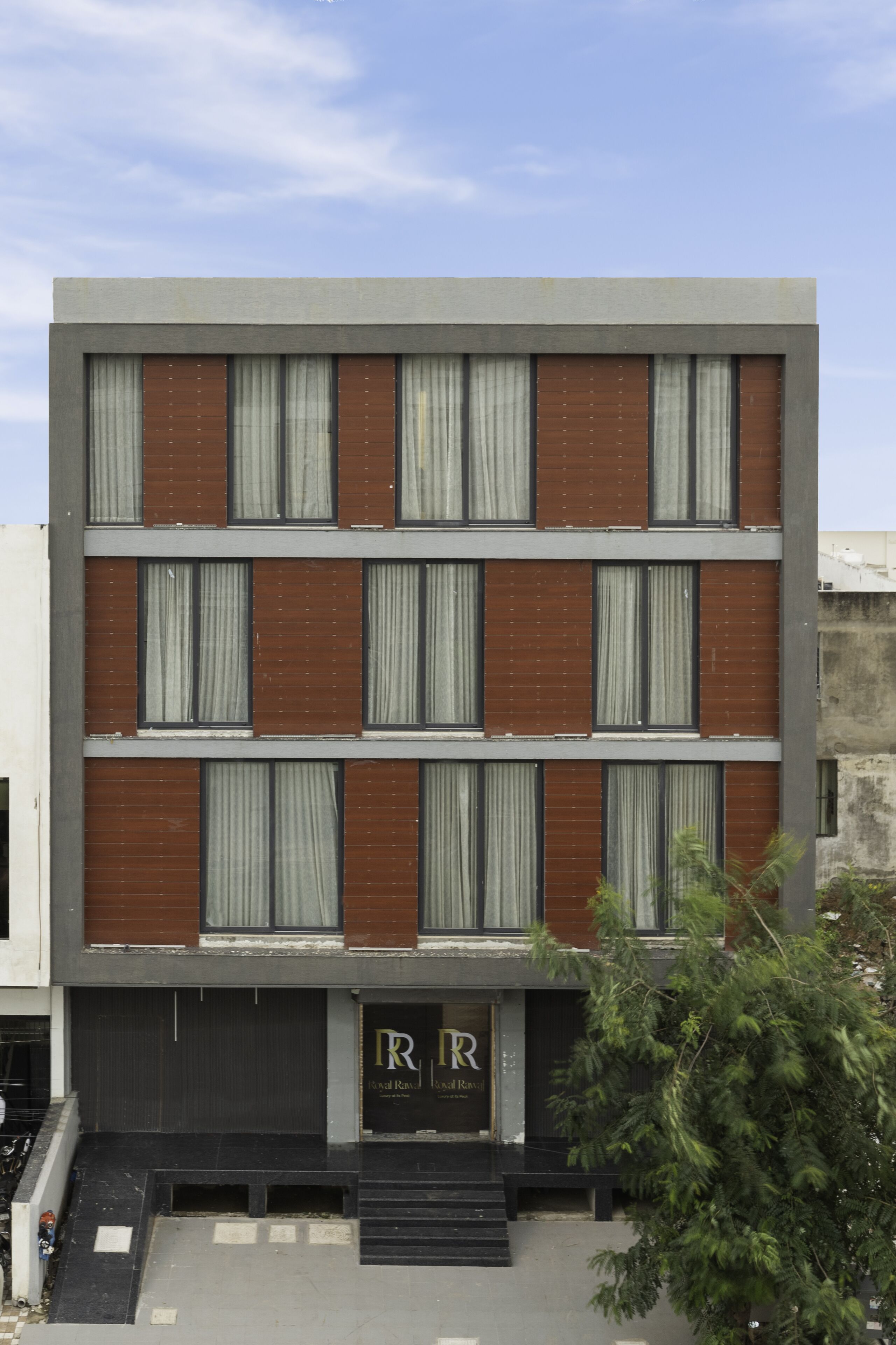 Royal Rawal  Luxury Boutique Hotel