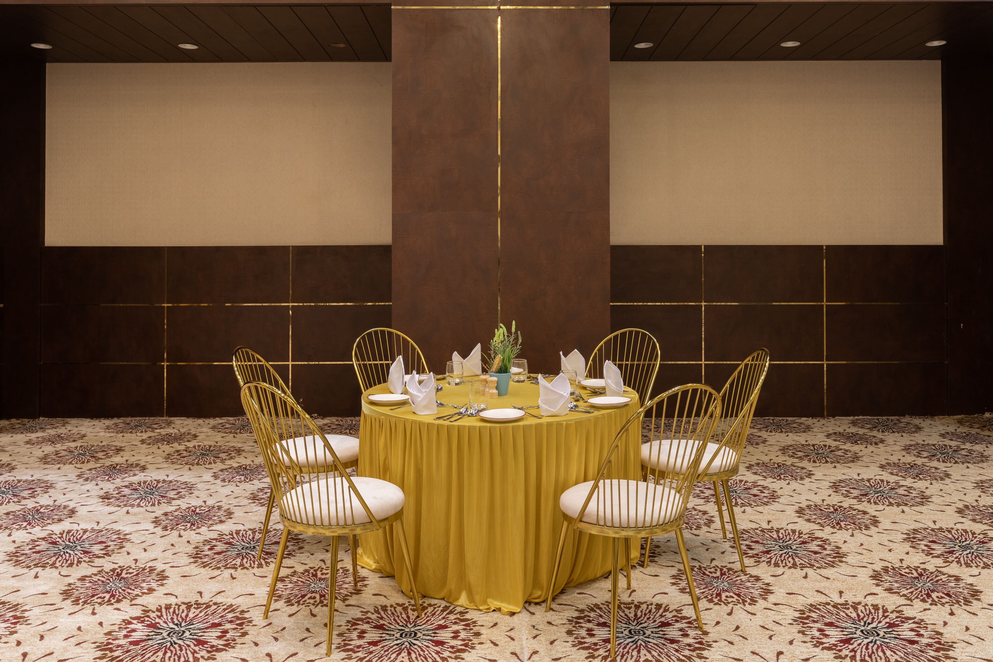 Royal Rawal  Luxury Boutique Hotel