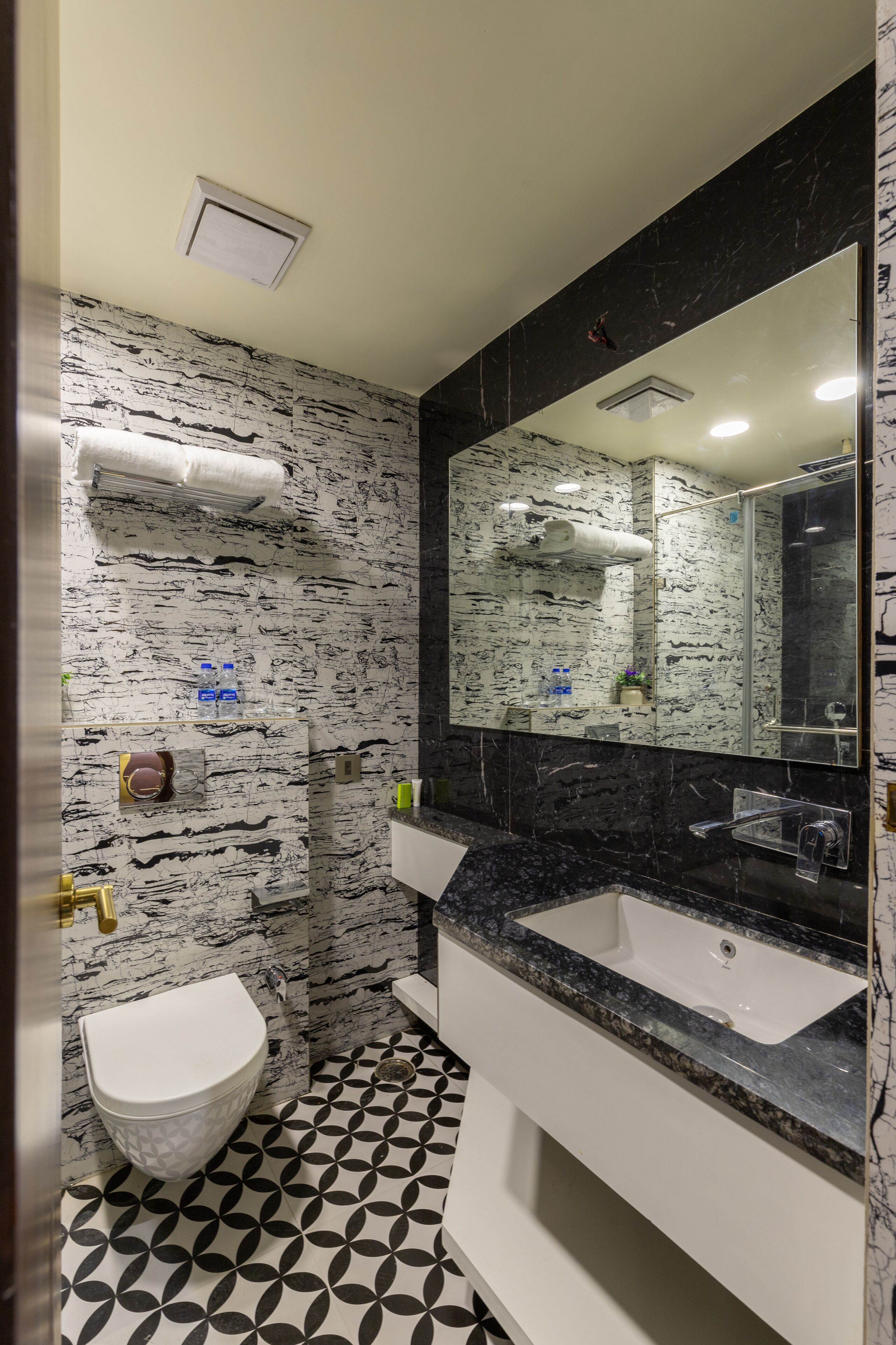 Royal Rawal  Luxury Boutique Hotel