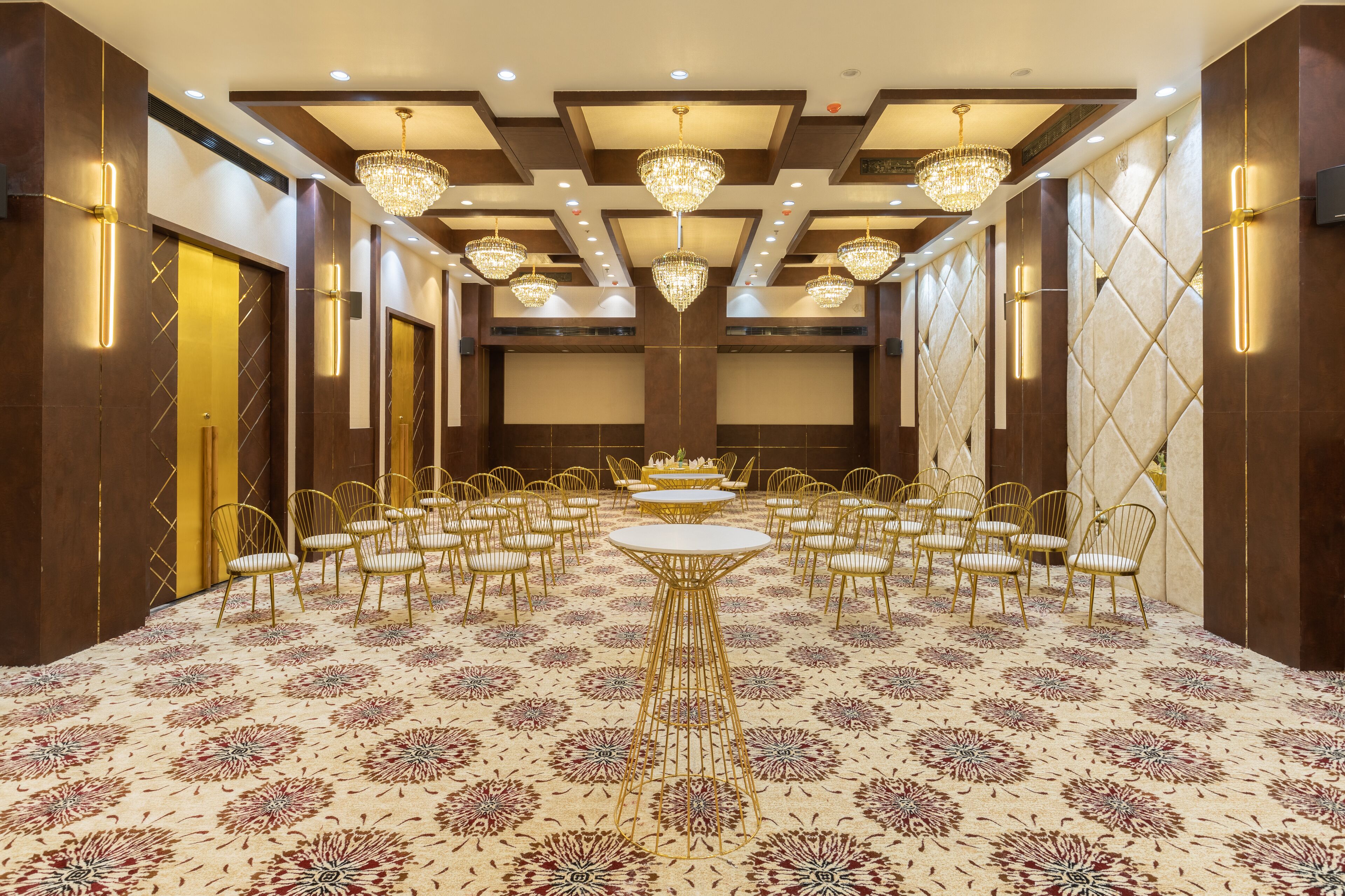 Royal Rawal  Luxury Boutique Hotel