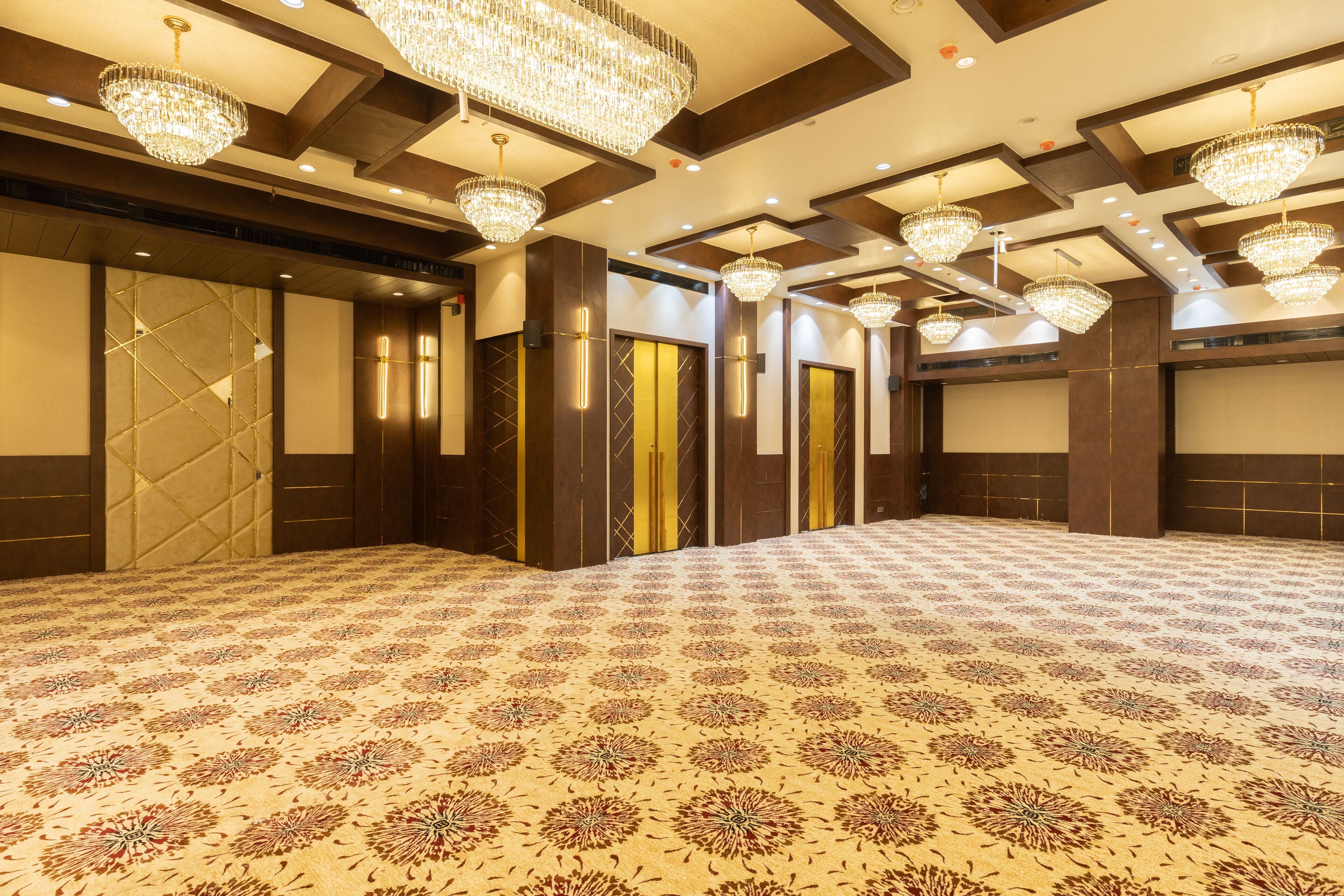 Royal Rawal  Luxury Boutique Hotel